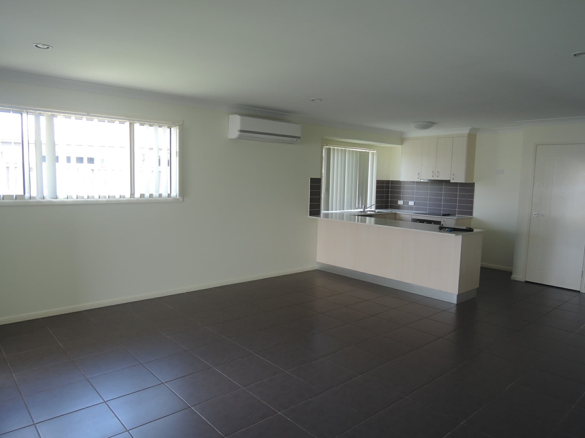3 Cable Court Blacks Beach QLD, Blacks Beach - Thumbnail 4
