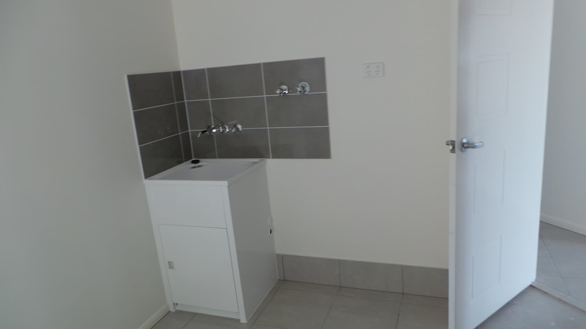 19 Warilla View Blacks Beach QLD, Blacks Beach - Image 1