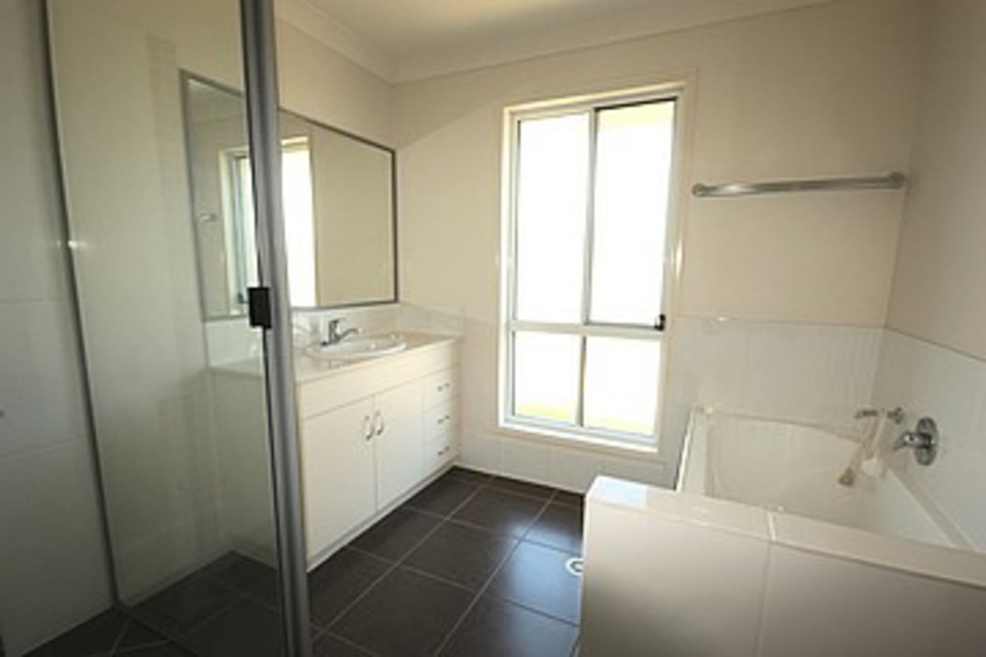 24 Whitehaven Drive Blacks Beach QLD, Blacks Beach - Thumbnail 6