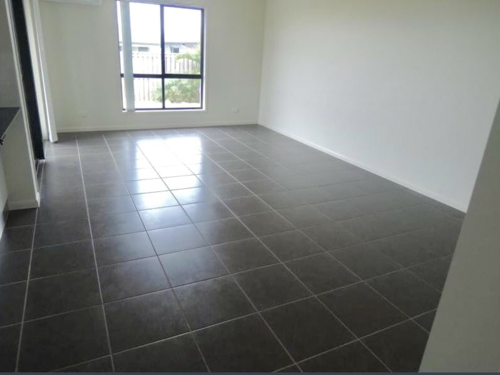5 Burleigh Court Blacks Beach QLD, Blacks Beach - Thumbnail 3