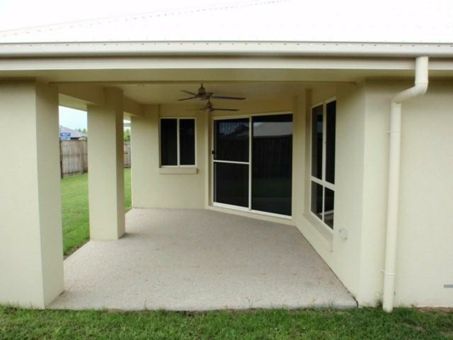 5 Whitehaven Drive Blacks Beach QLD, Blacks Beach - Image 1