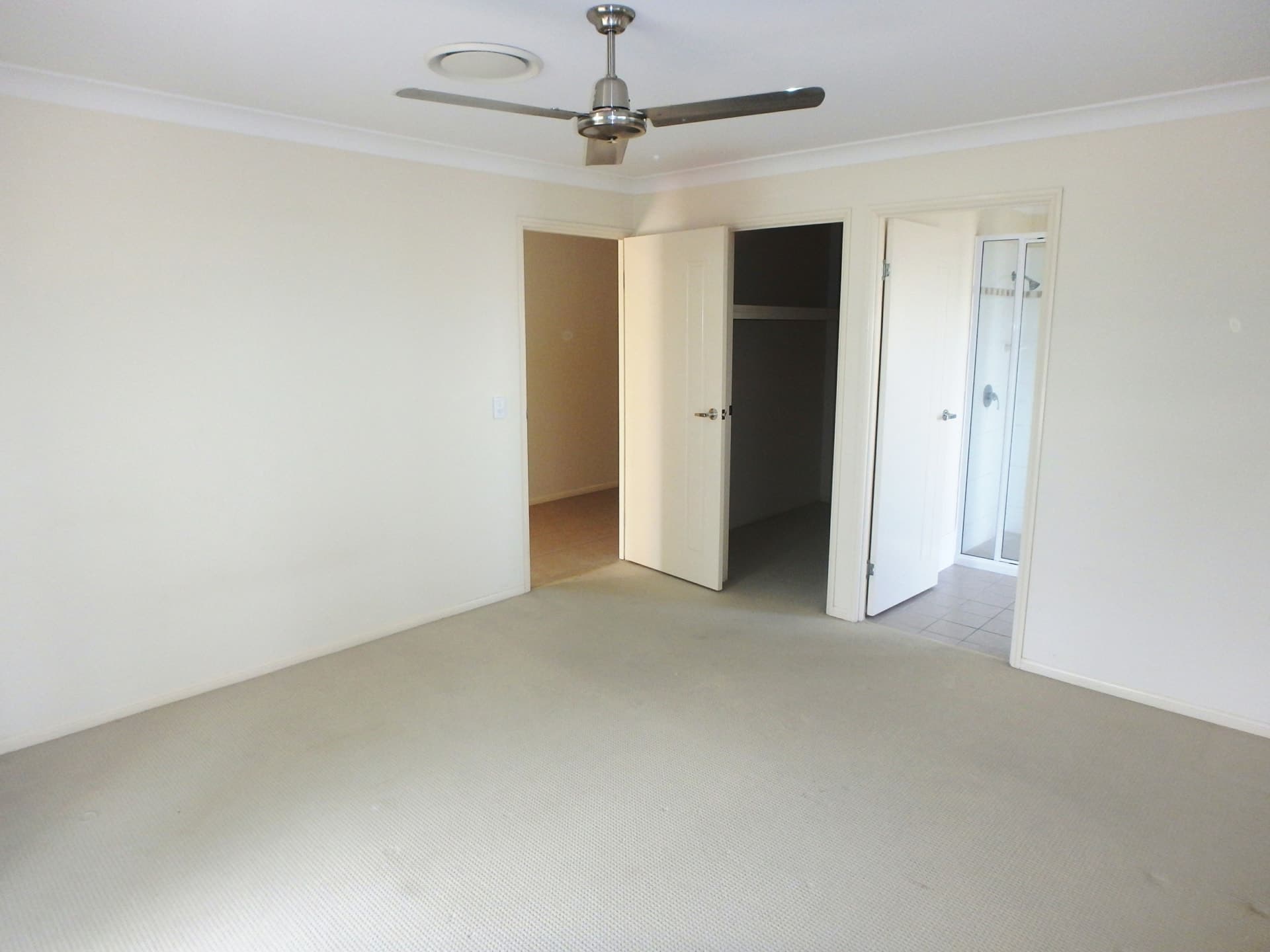 5 Whitehaven Drive Blacks Beach QLD, Blacks Beach - Thumbnail 5