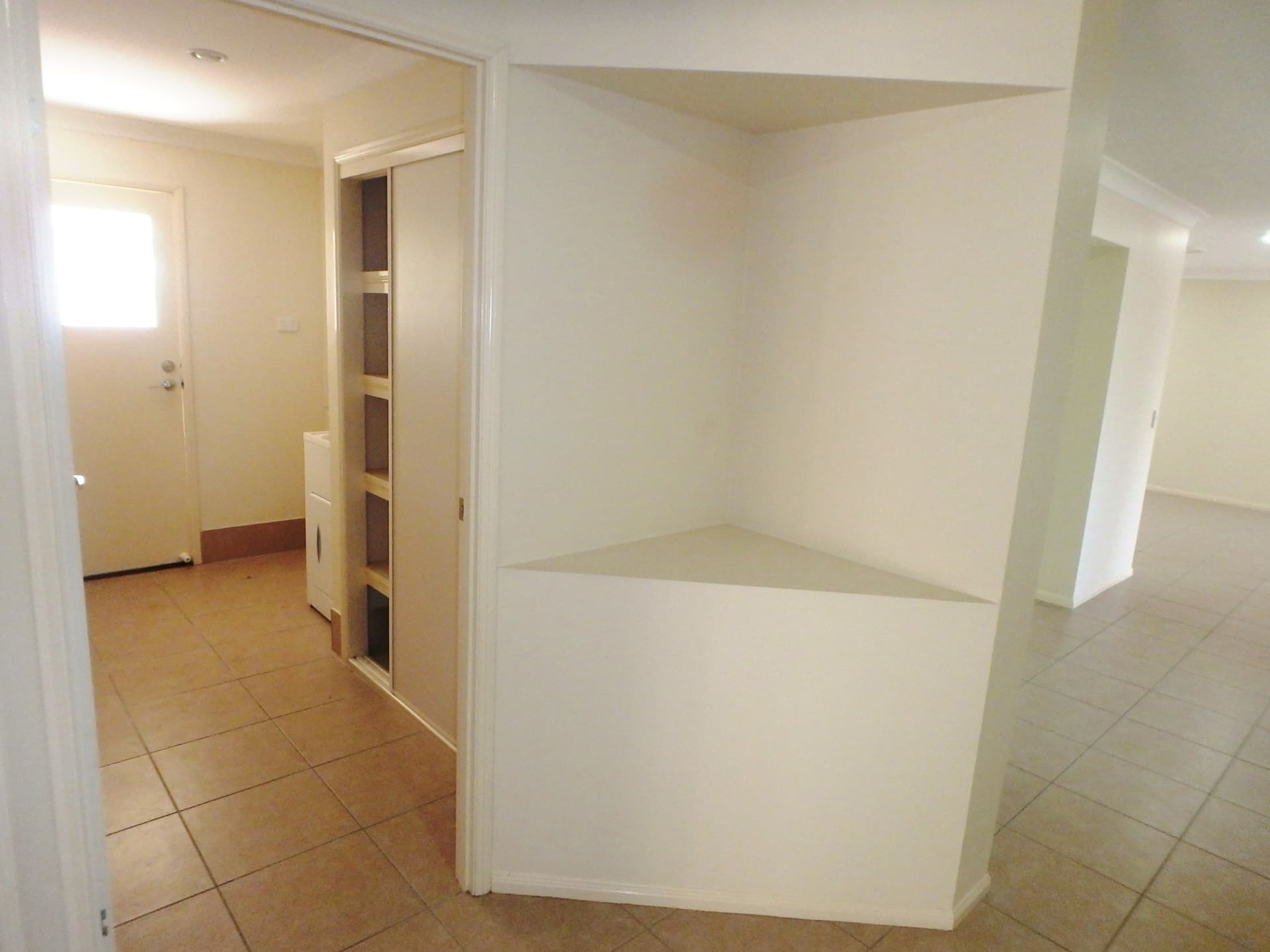 5 Whitehaven Drive Blacks Beach QLD, Blacks Beach - Thumbnail 6