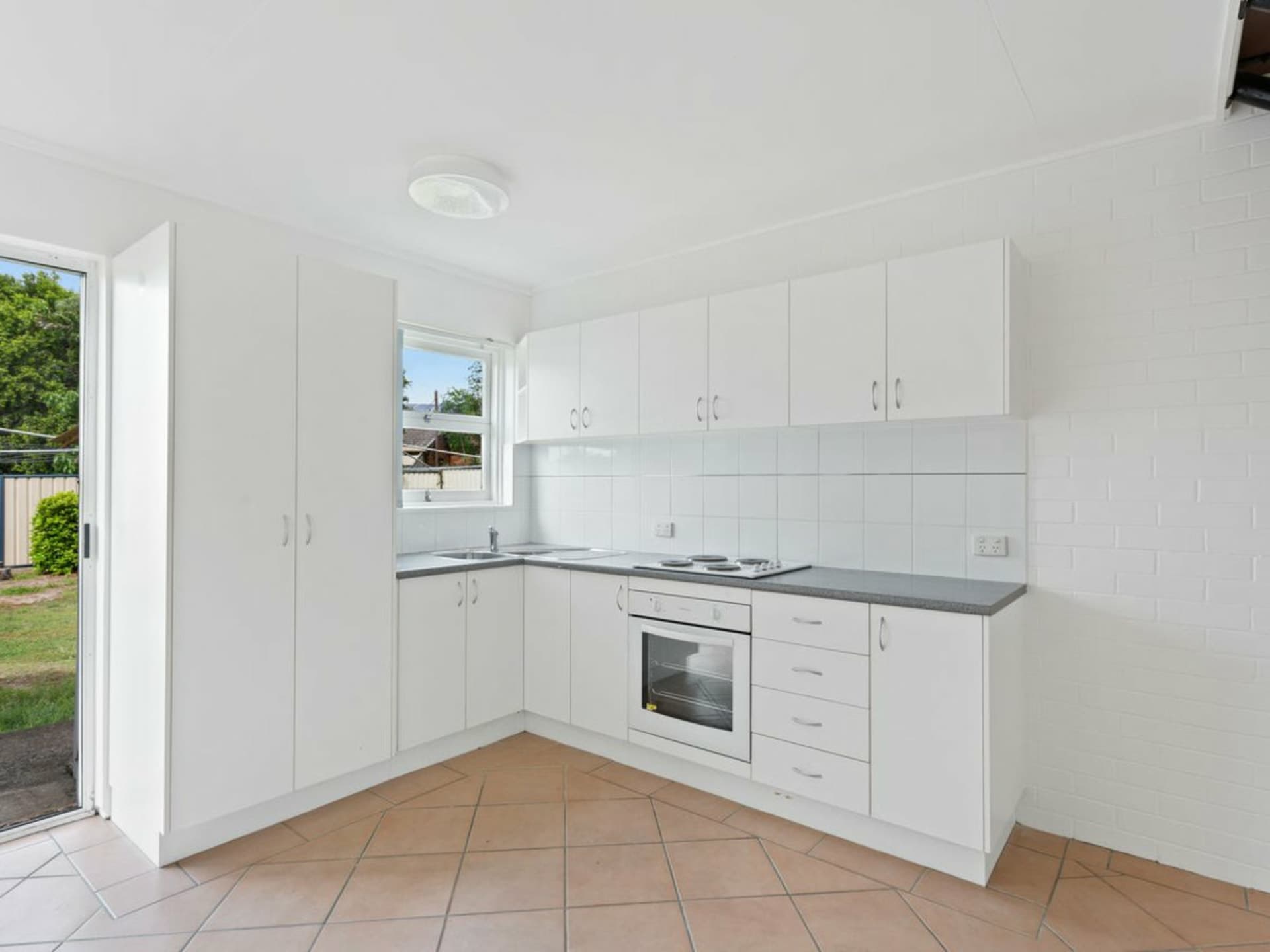 3/34 Benabrow Avenue Bongaree QLD, Bongaree - Thumbnail 3