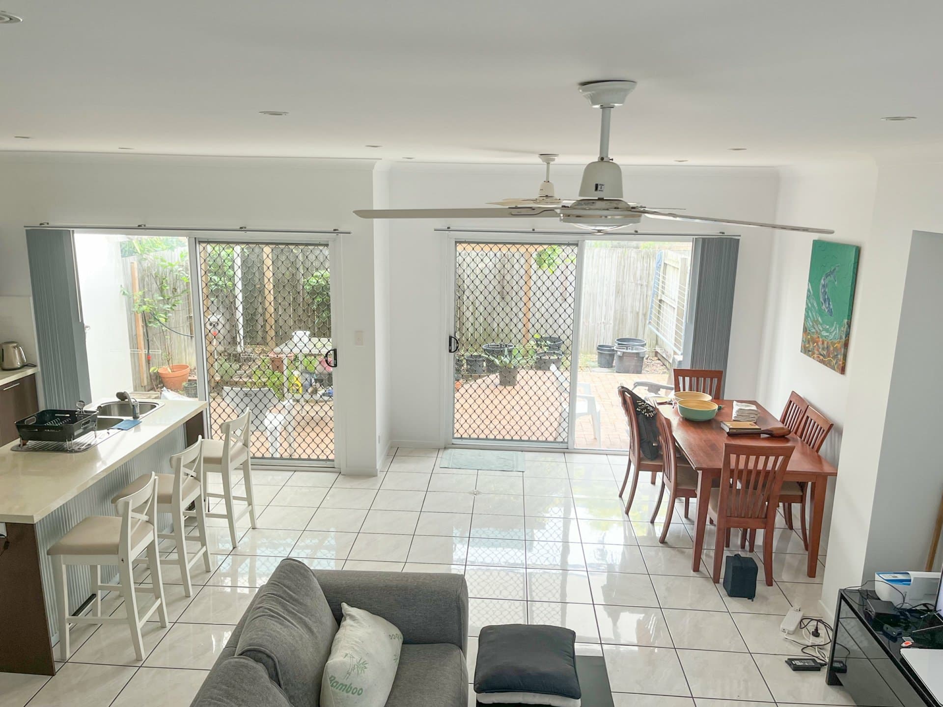 10/12, Bongaree - Image 1