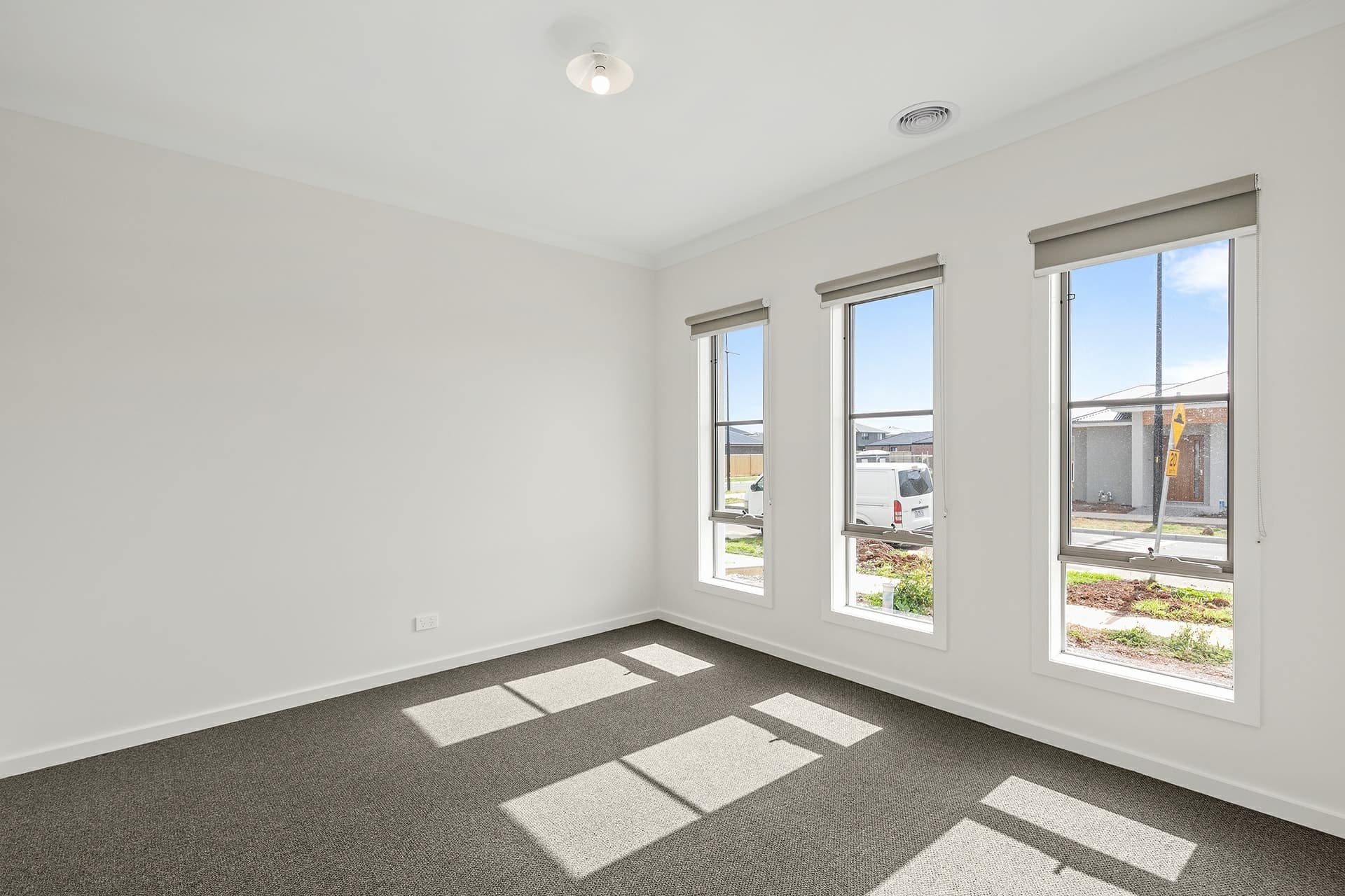 24 Ballanrong Road Bonnie Brook VIC, Bonnie Brook - Thumbnail 4