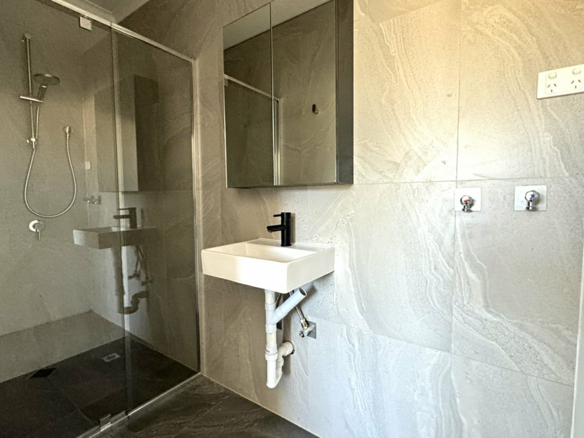 2/98 Coleman Road Boronia VIC, Boronia - Thumbnail 4