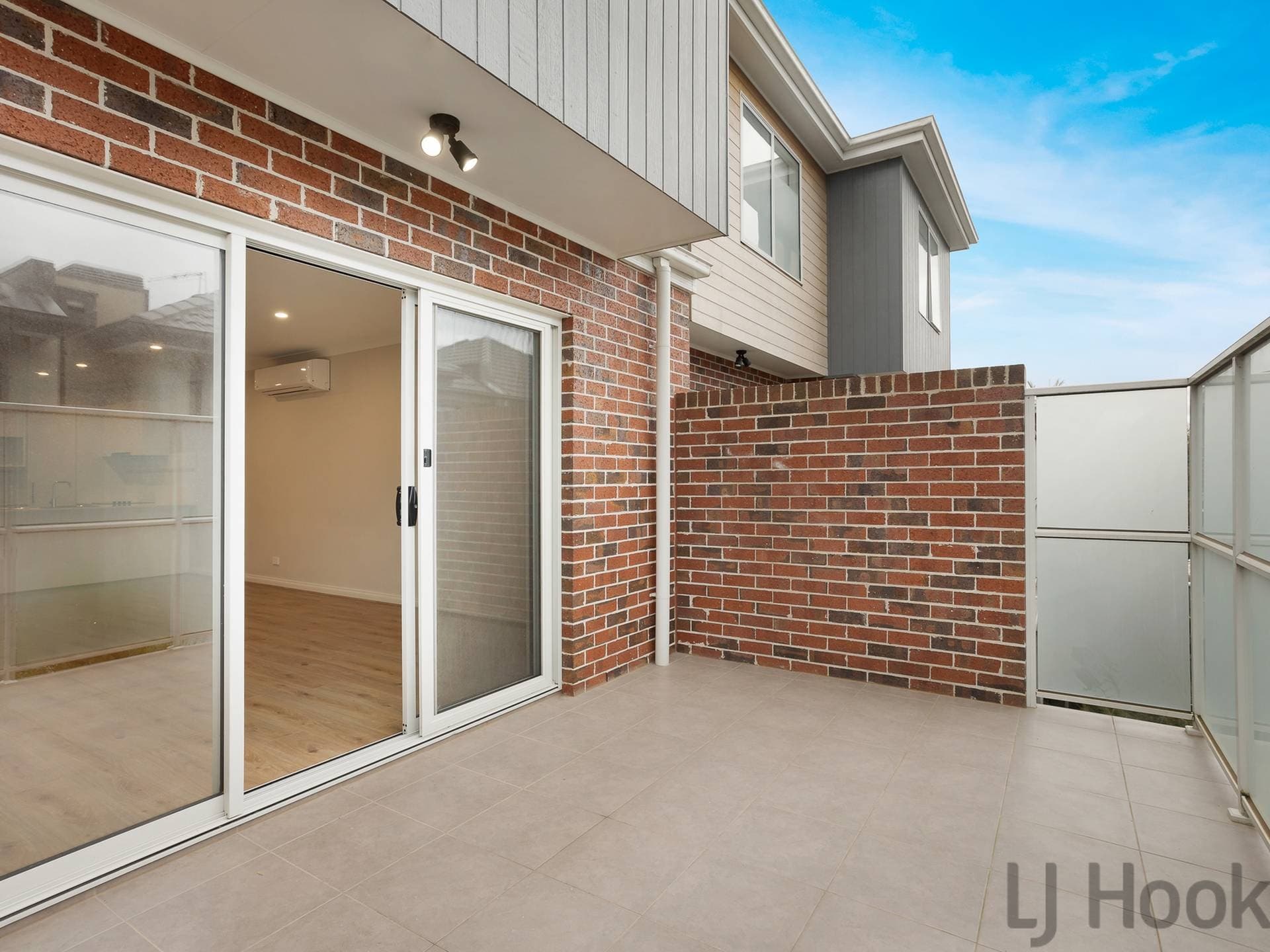 105/4 Conway Court Boronia VIC, Boronia - Image 1