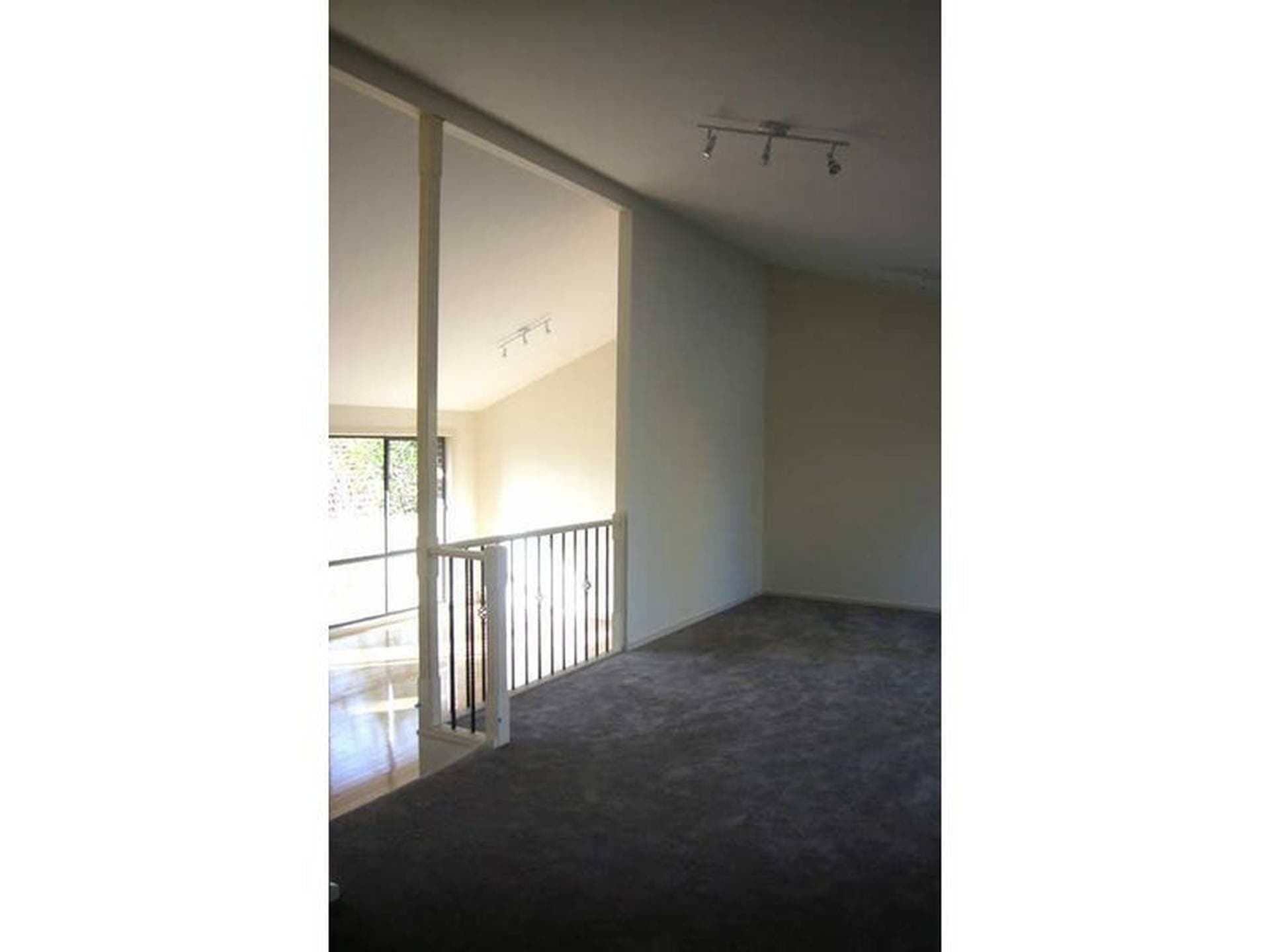 2/9 Oak Avenue Boronia VIC, Boronia - Thumbnail 3