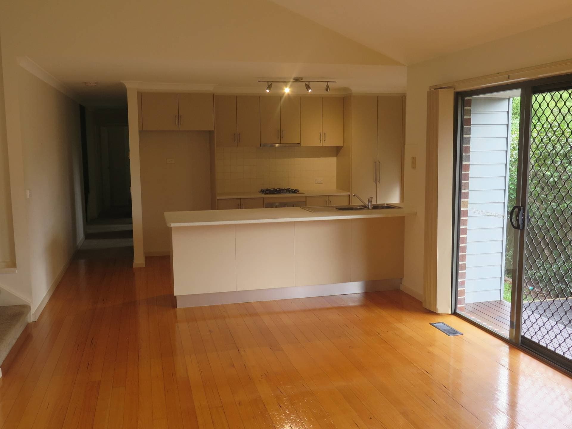 2/9 Oak Avenue Boronia VIC, Boronia - Thumbnail 6