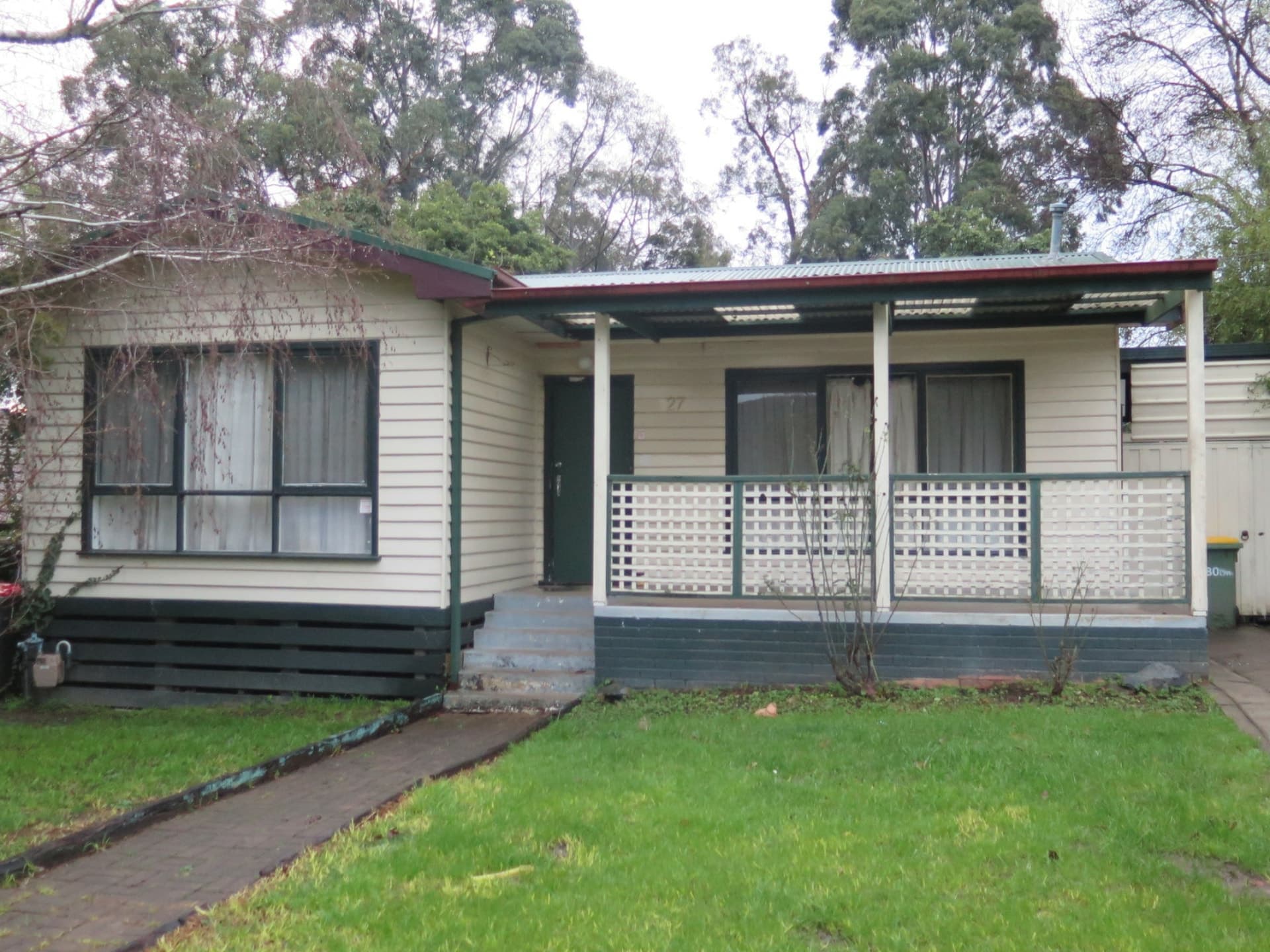27 Royalden Close Boronia VIC, Boronia - Image 1