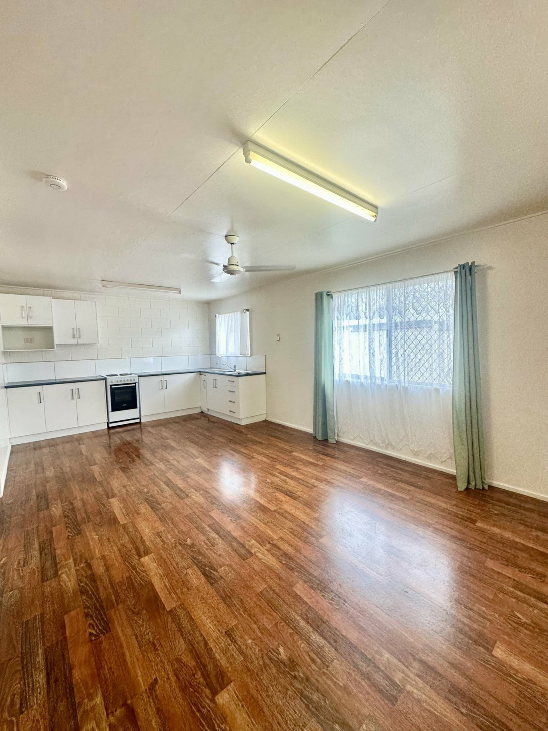 Unit 2/57 Livingstone Street, Bowen, Bowen - Thumbnail 5