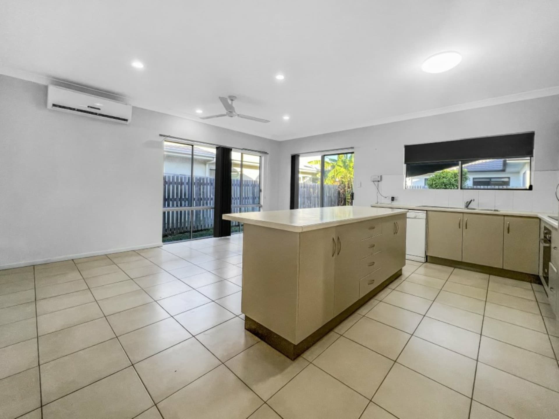 38 Seabreeze Crescent Bowen QLD, Bowen - Thumbnail 6