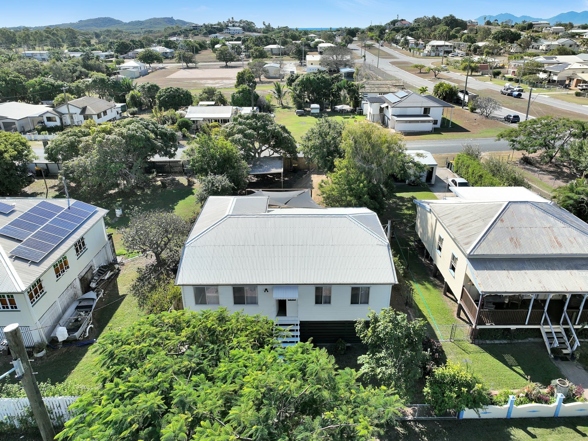 86 Herbert Street Bowen QLD, Bowen - Thumbnail 2