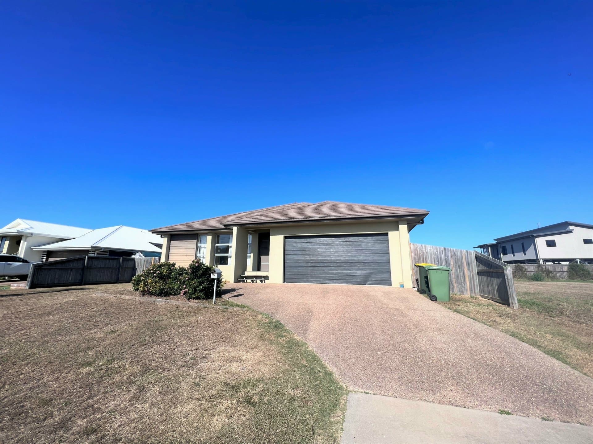 74 The Soldiers Road Bowen QLD, Bowen - Thumbnail 2