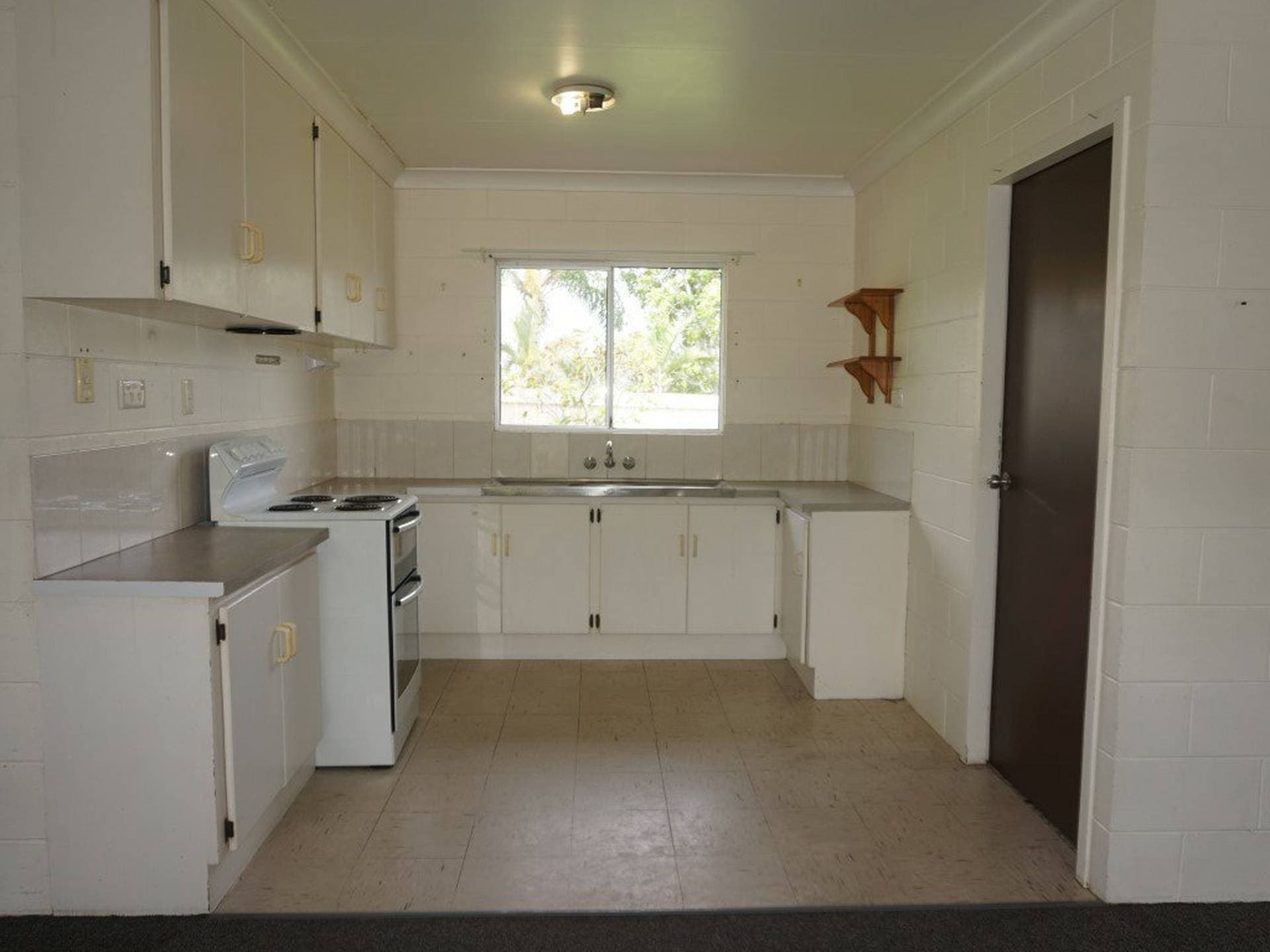 6/18 Poole Street Bowen QLD, Bowen - Thumbnail 4