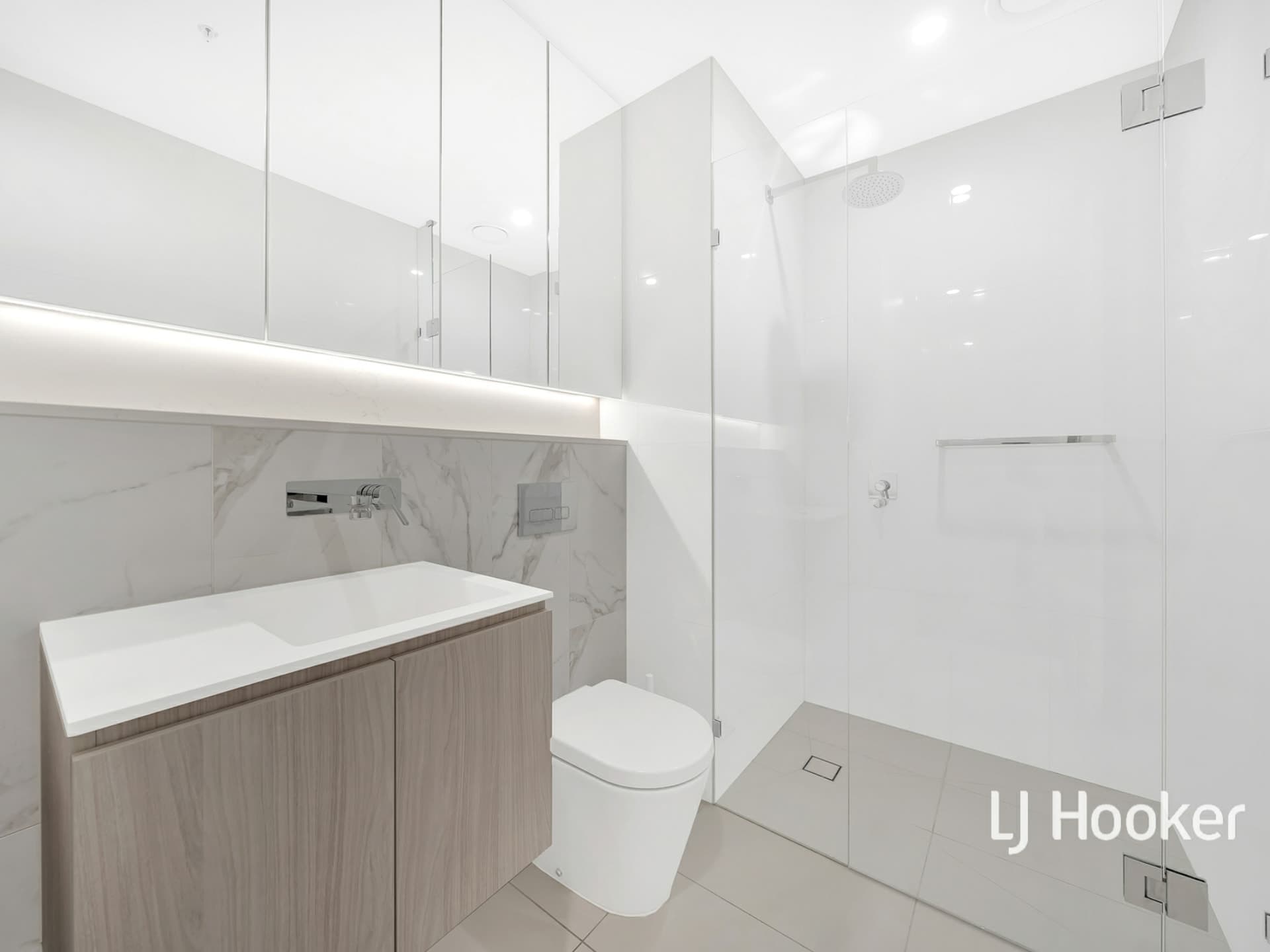 606/15 Irving Avenue Box Hill VIC, Box Hill - Thumbnail 7