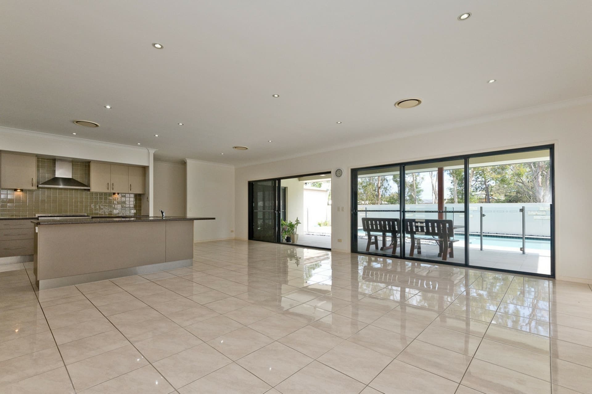 14 Darragh Street Bracken Ridge QLD, Bracken Ridge - Thumbnail 4