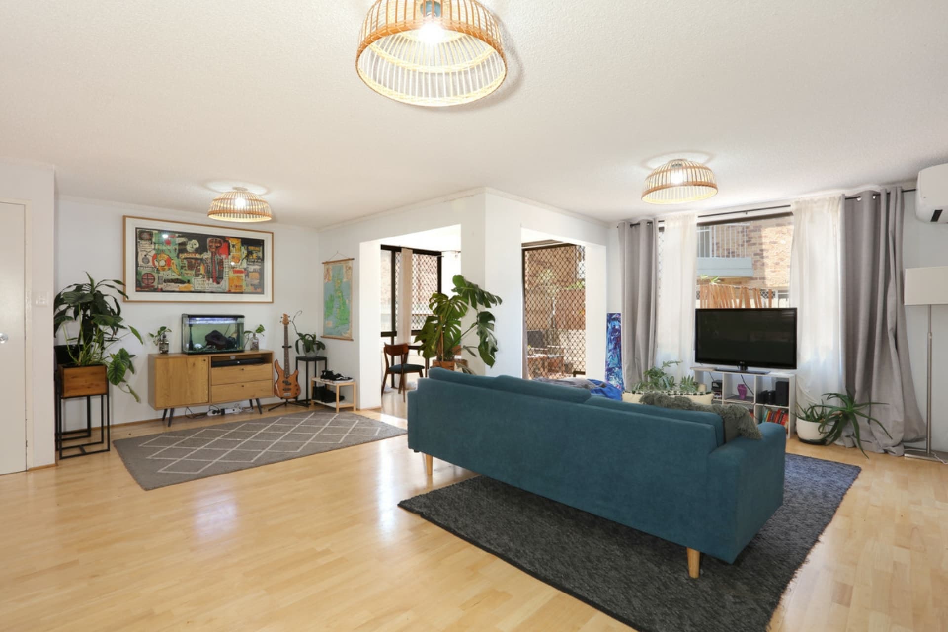 2/12 Second Avenue Broadbeach QLD, Broadbeach - Thumbnail 4