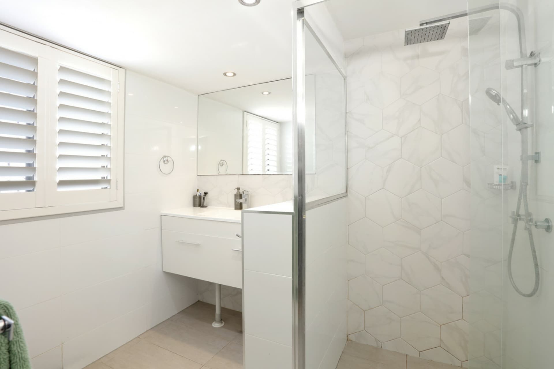 2/12 Second Avenue Broadbeach QLD, Broadbeach - Thumbnail 7