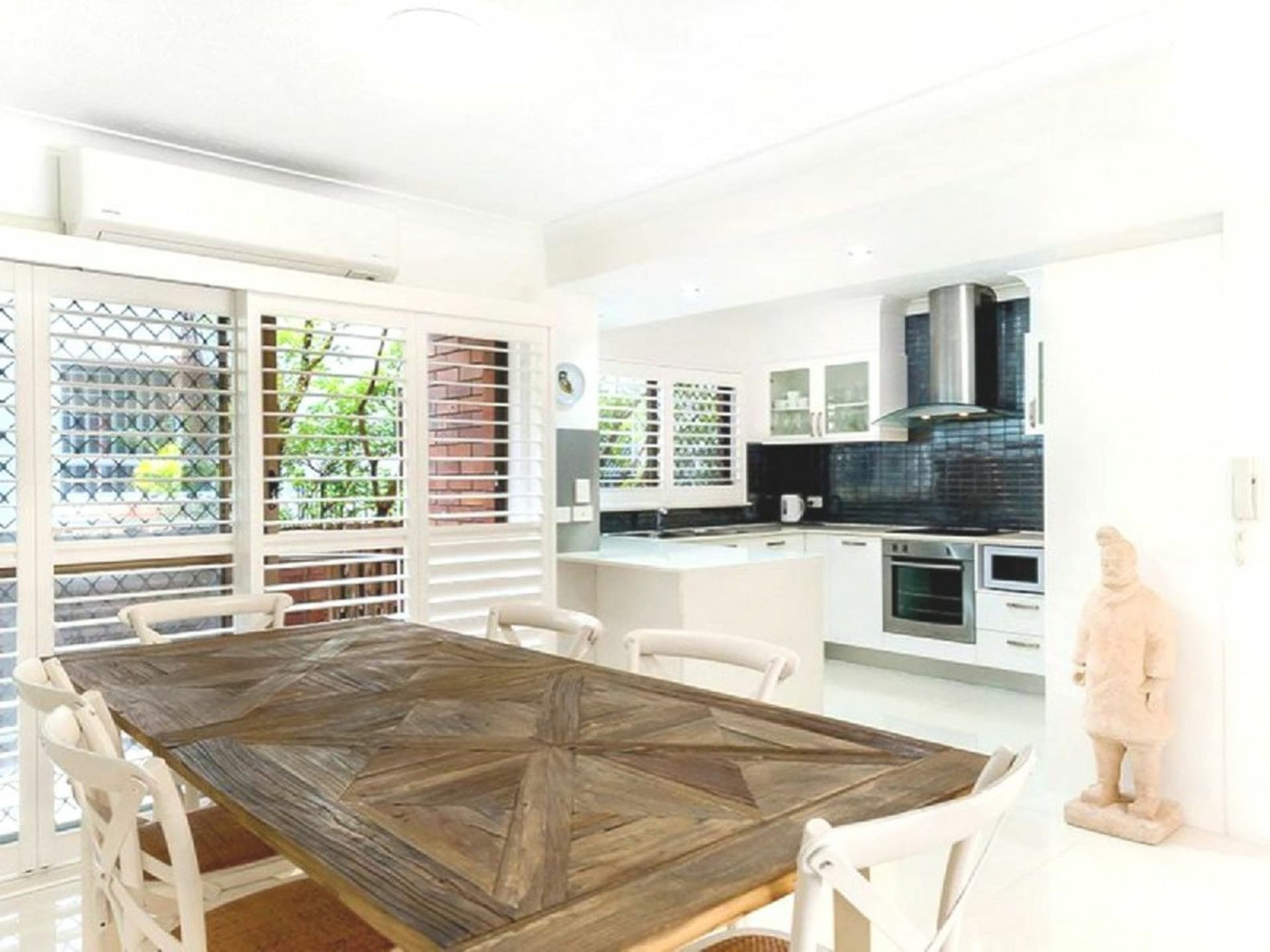 6/7 Federation Avenue Broadbeach QLD, Broadbeach - Thumbnail 6