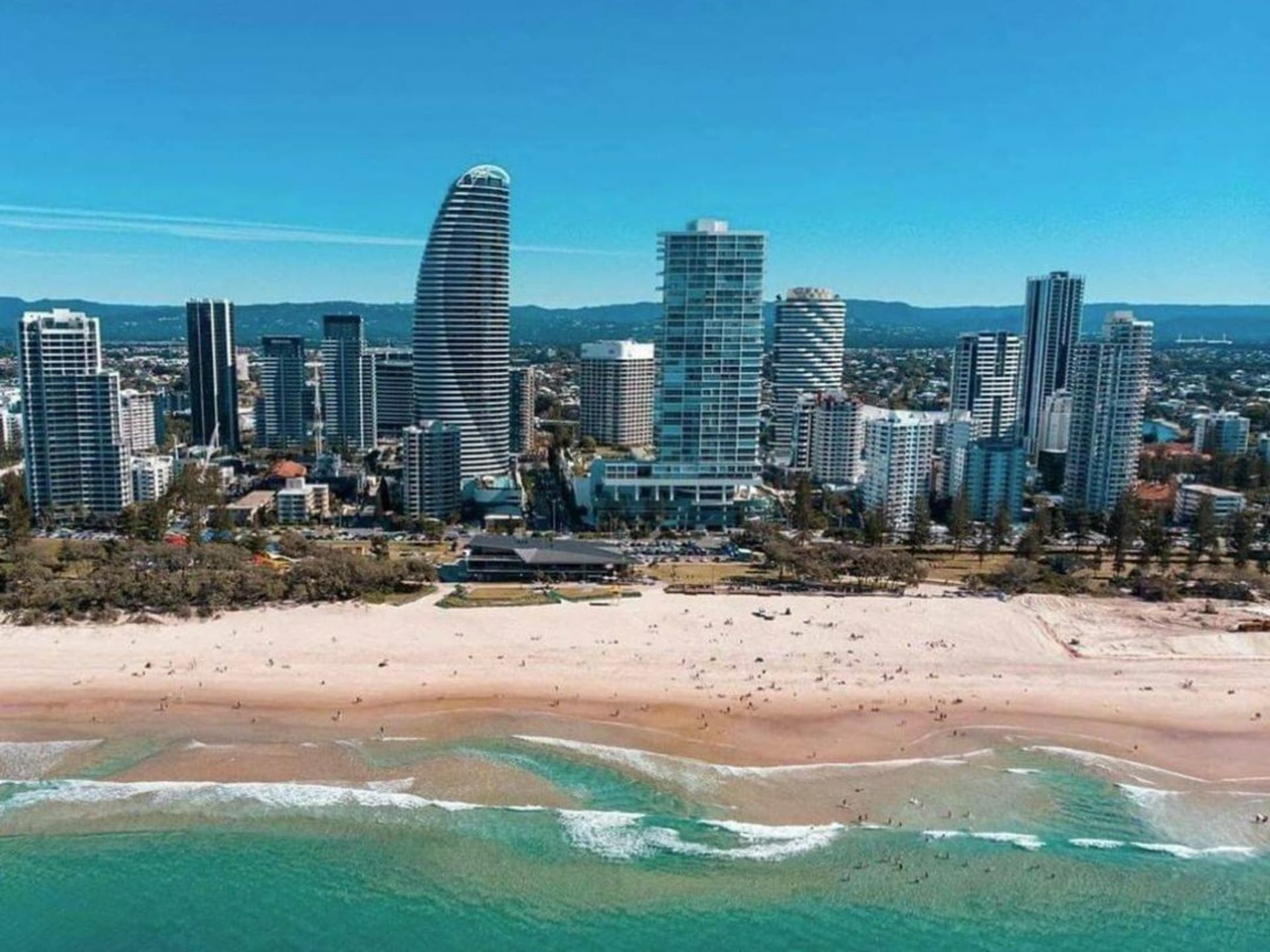 Unit 4/2-4 Elizabeth Avenue, Broadbeach, Broadbeach - Thumbnail 2