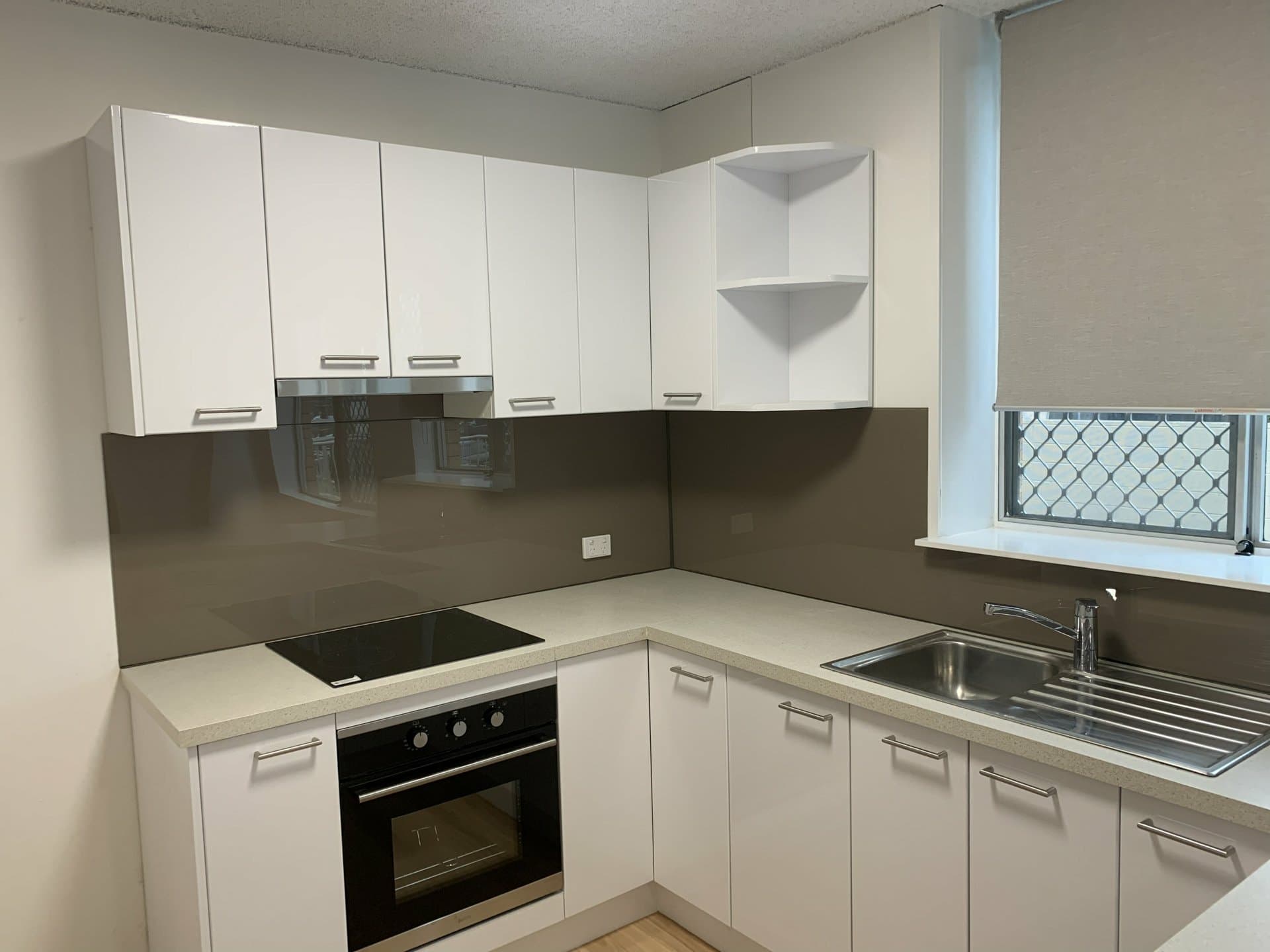 Unit 4/2-4 Elizabeth Avenue, Broadbeach, Broadbeach - Thumbnail 4