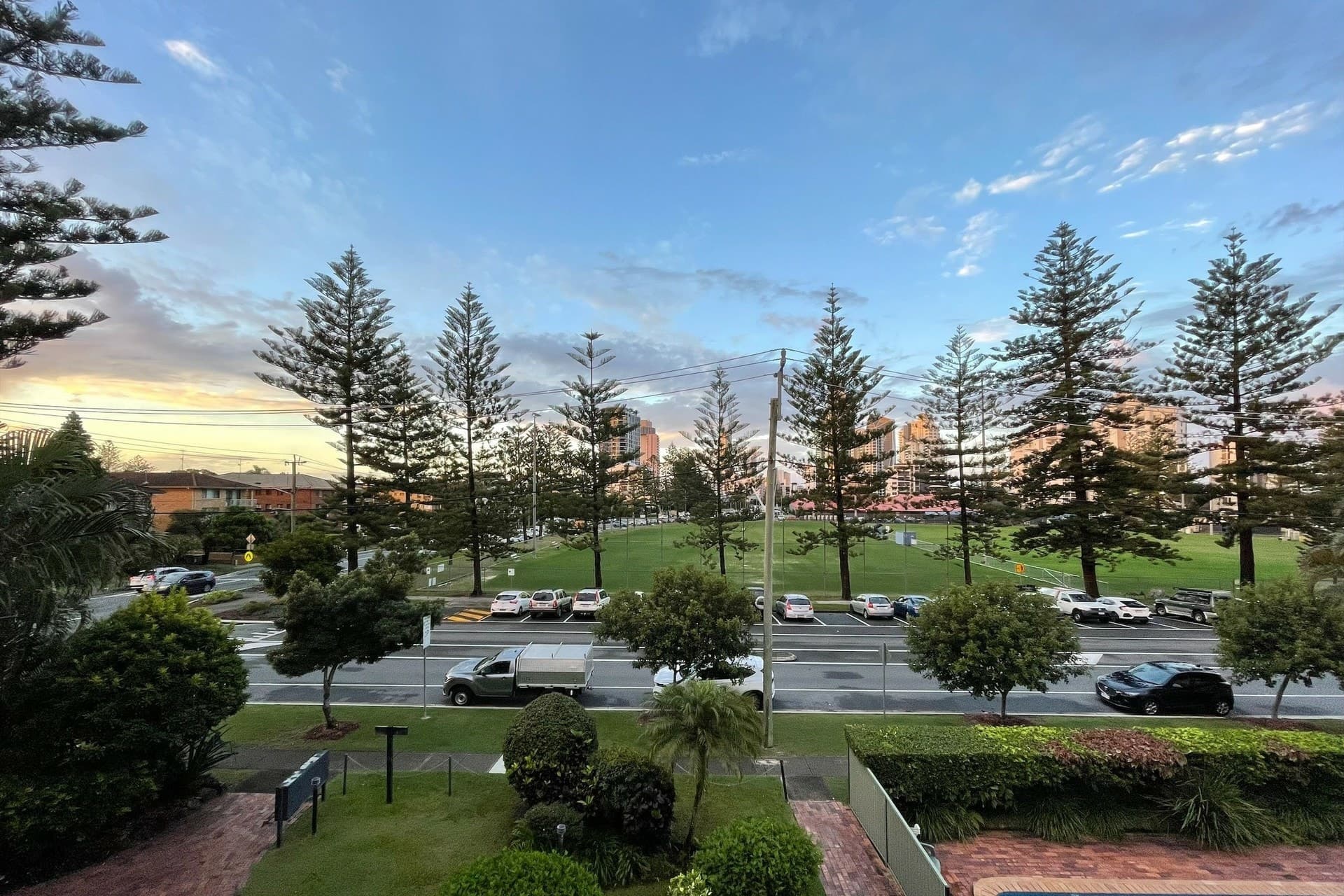 15/24 Chelsea Avenue Broadbeach QLD, Broadbeach - Image 1