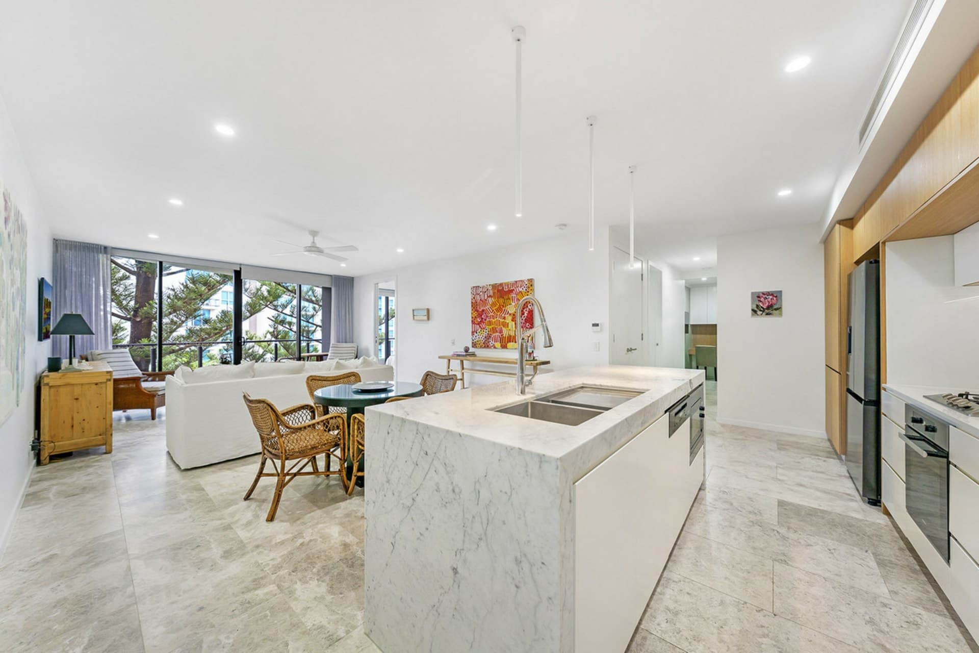 502/95 Old Burleigh Road Broadbeach QLD, Broadbeach - Thumbnail 2