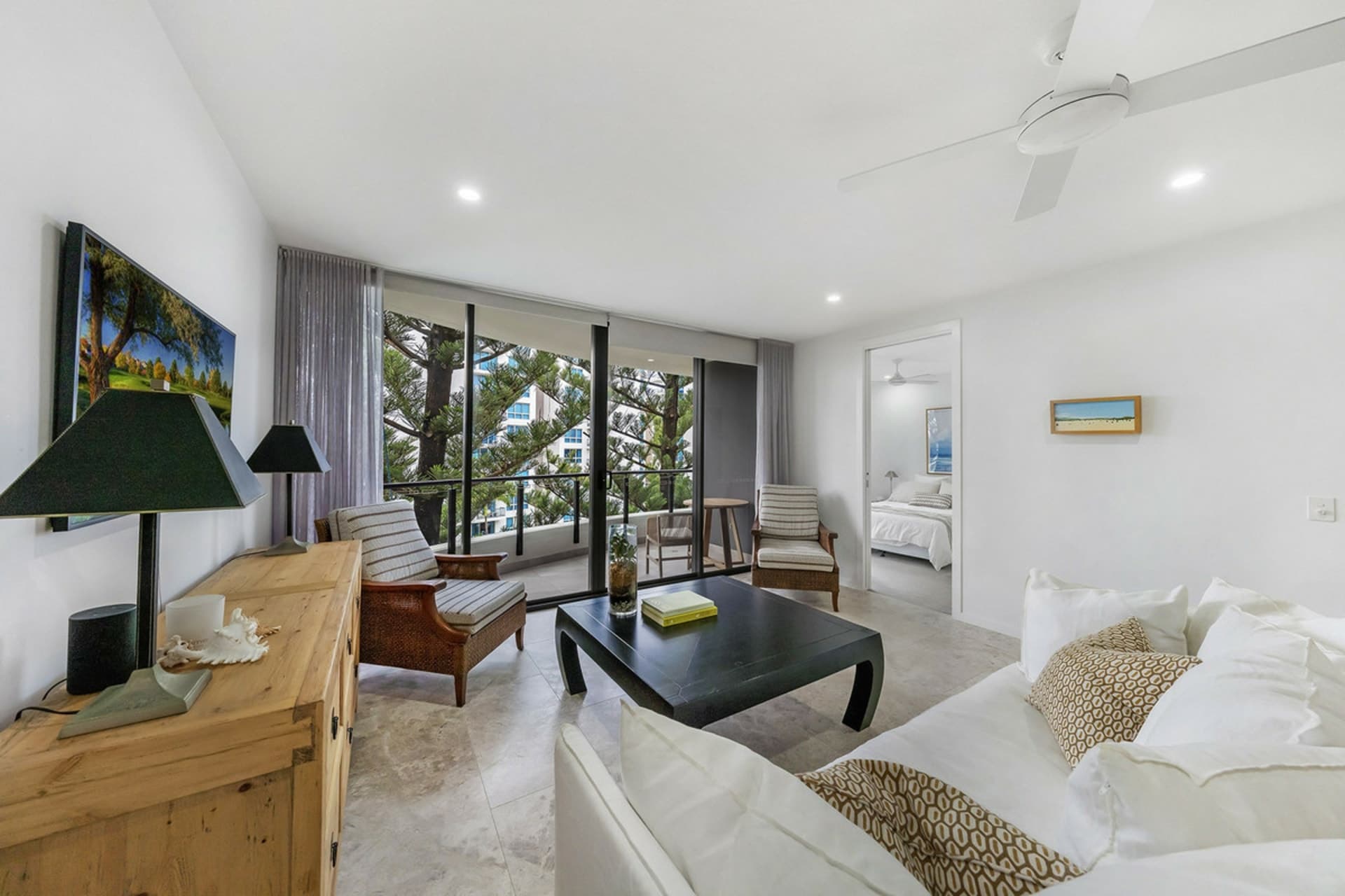 502/95 Old Burleigh Road Broadbeach QLD, Broadbeach - Thumbnail 4