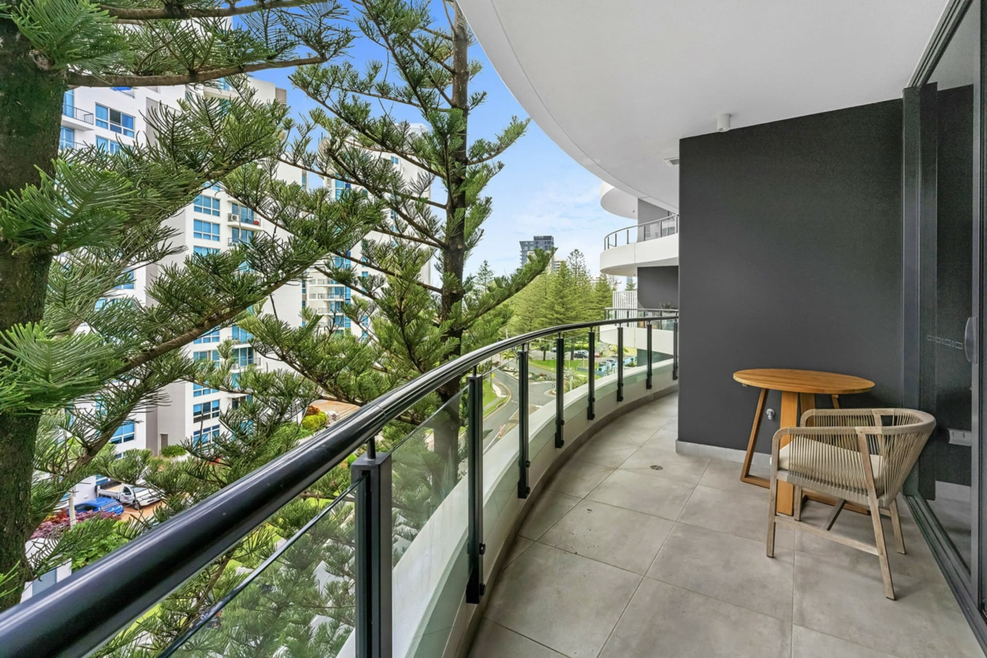 502/95 Old Burleigh Road Broadbeach QLD, Broadbeach - Image 1