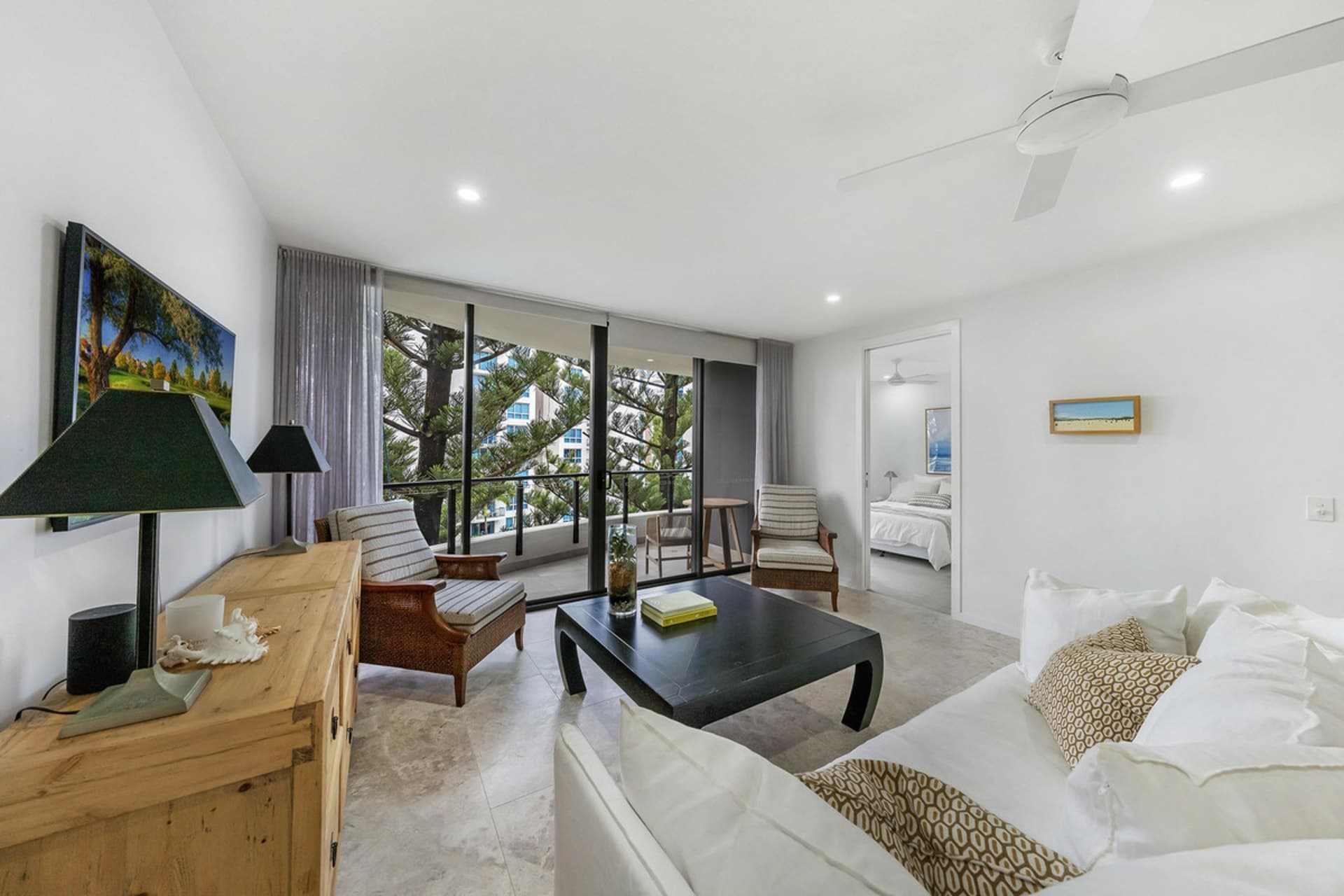 502/95 Old Burleigh Road Broadbeach QLD, Broadbeach - Thumbnail 3