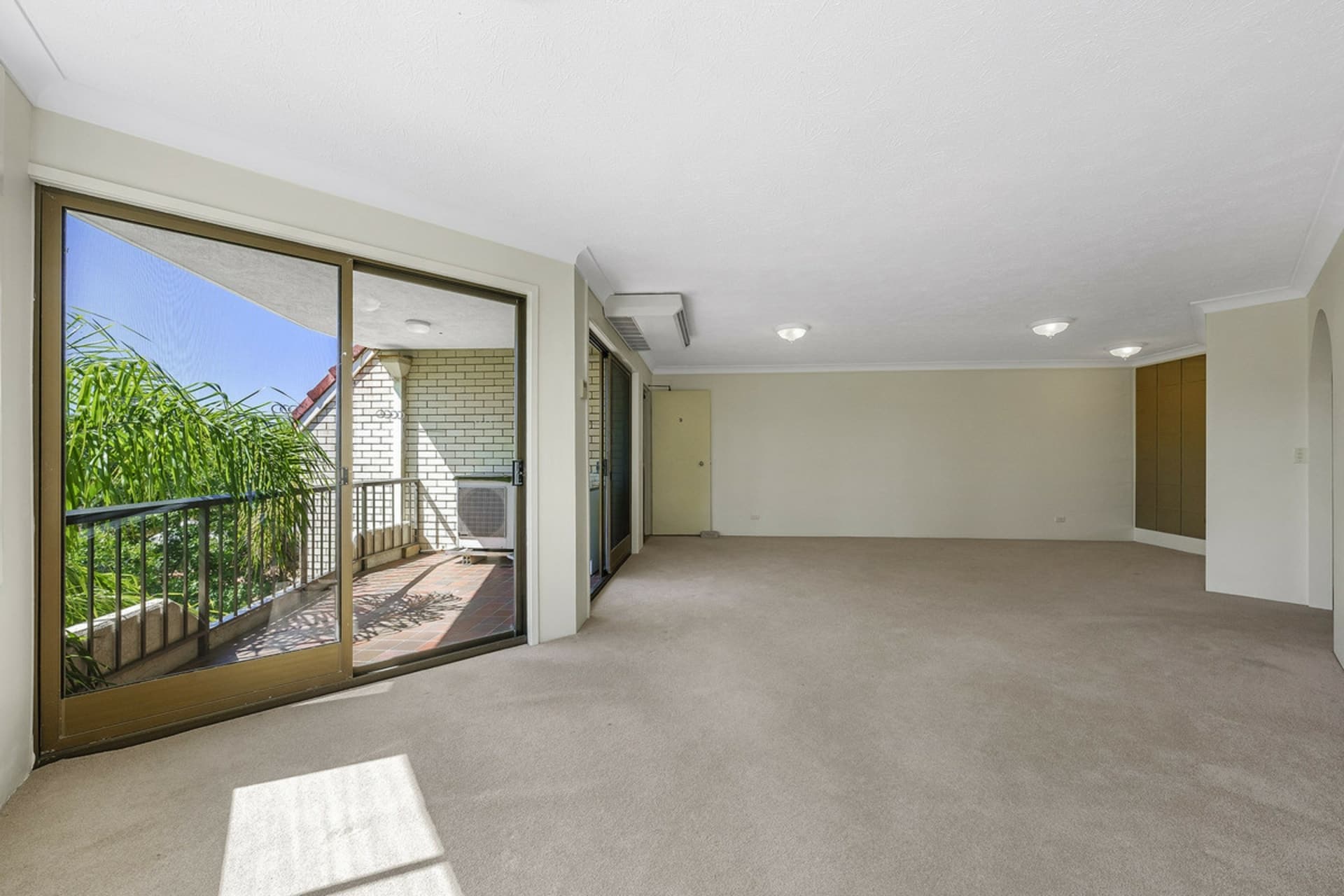 9/8, Broadbeach - Thumbnail 2
