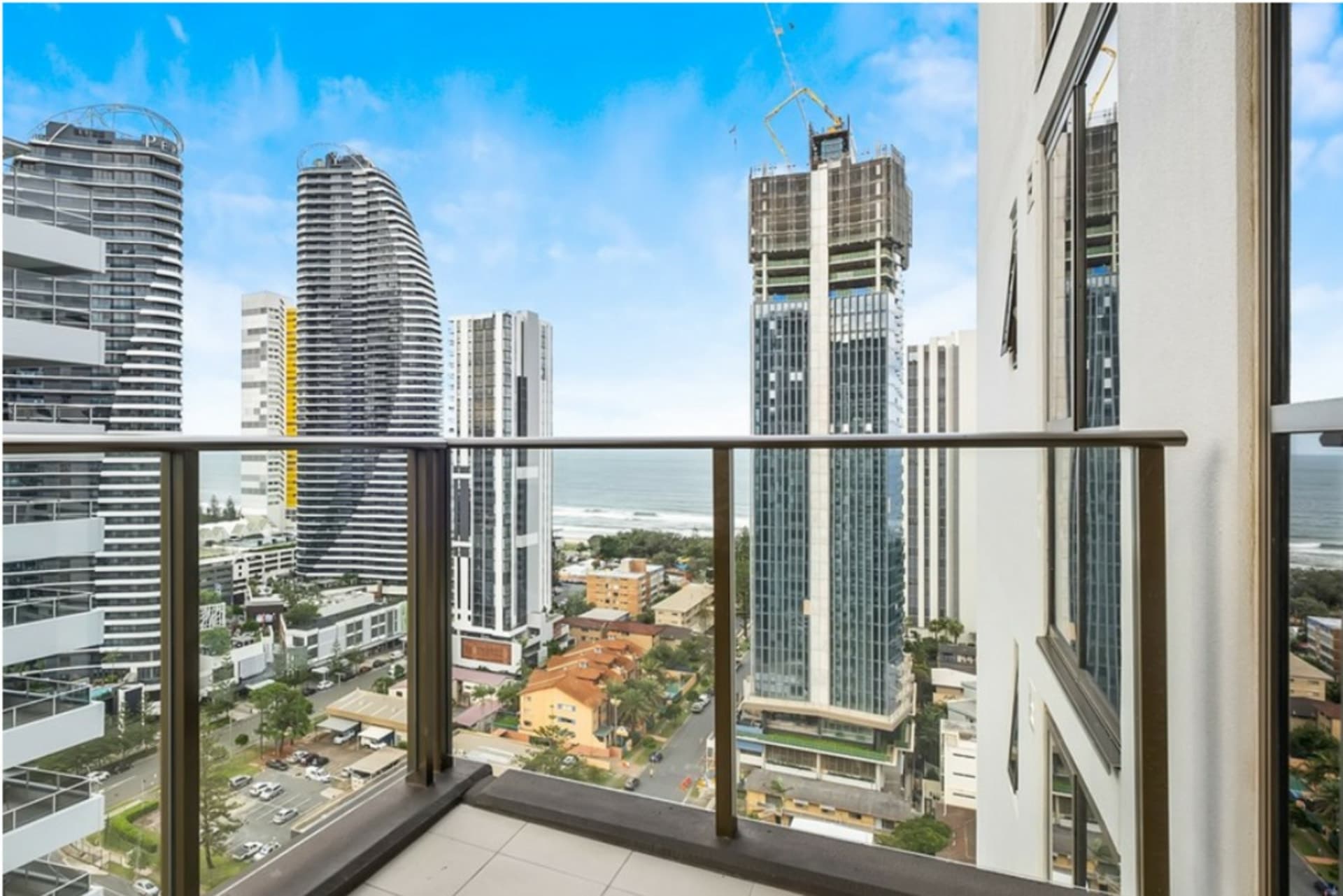2102/2663 Gold Coast Highway Broadbeach QLD, Broadbeach - Thumbnail 3