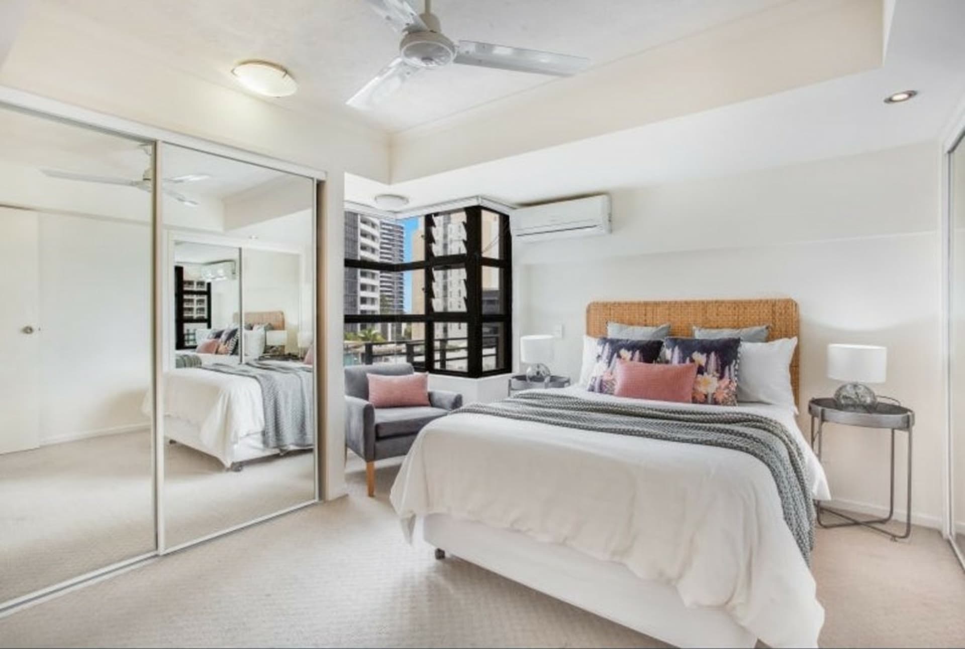 11/10 Albert Avenue Broadbeach QLD, Broadbeach - Thumbnail 6