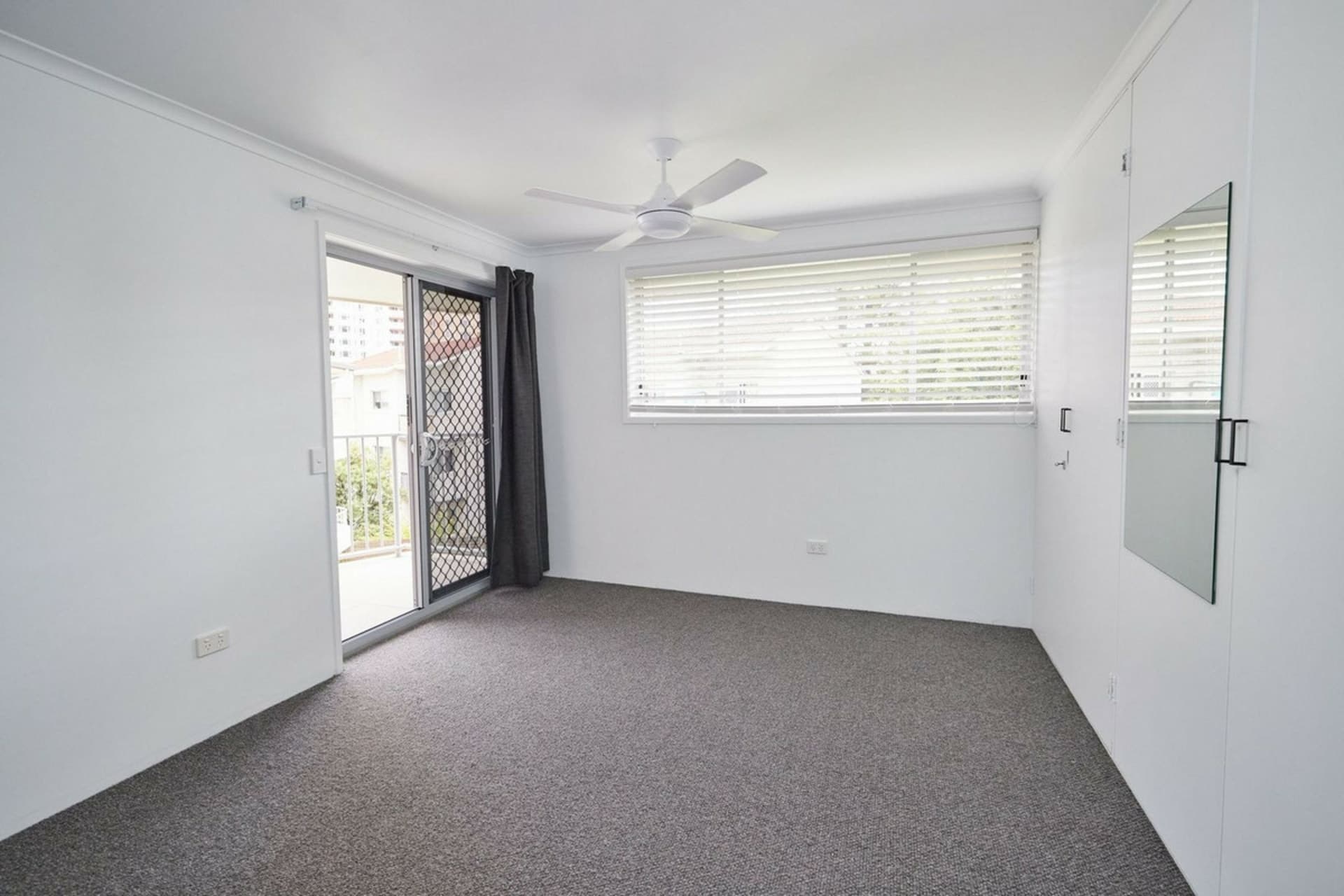 13/111 Old Burleigh Road Broadbeach QLD, Broadbeach - Thumbnail 6