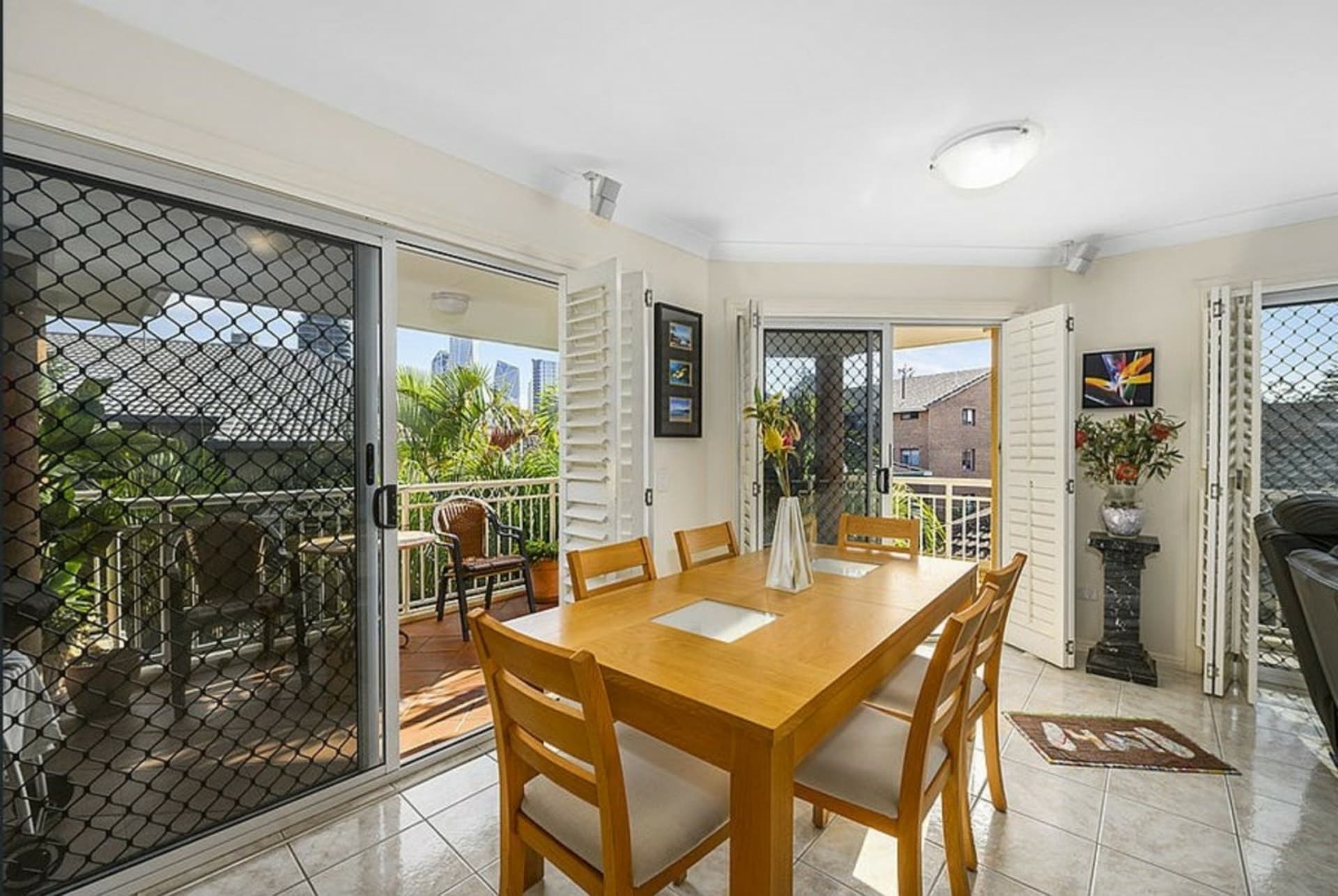 6/37 Chelsea Avenue Broadbeach QLD, Broadbeach - Thumbnail 5