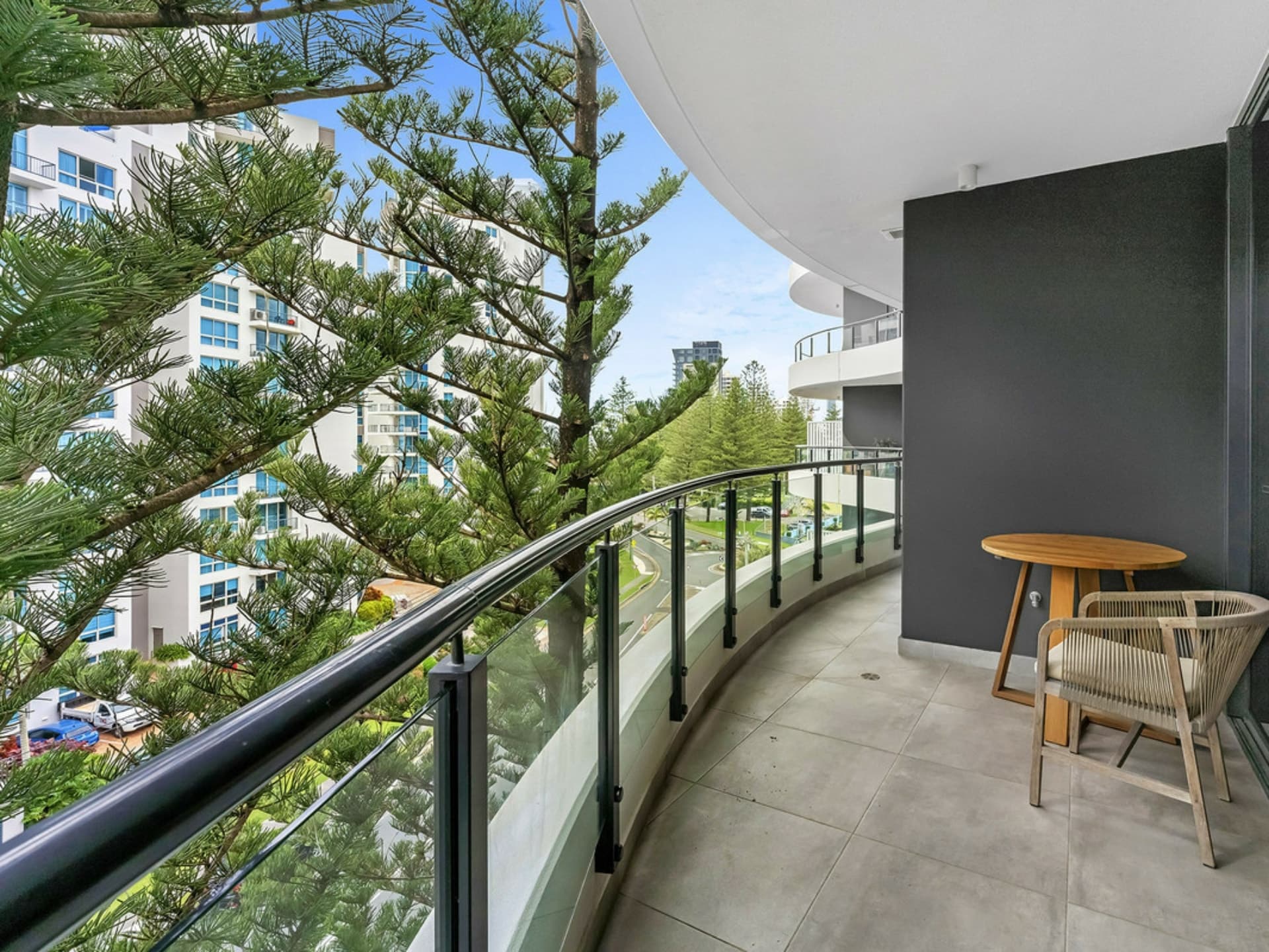 502/95 Old Burleigh Road Broadbeach QLD, Broadbeach - Image 1