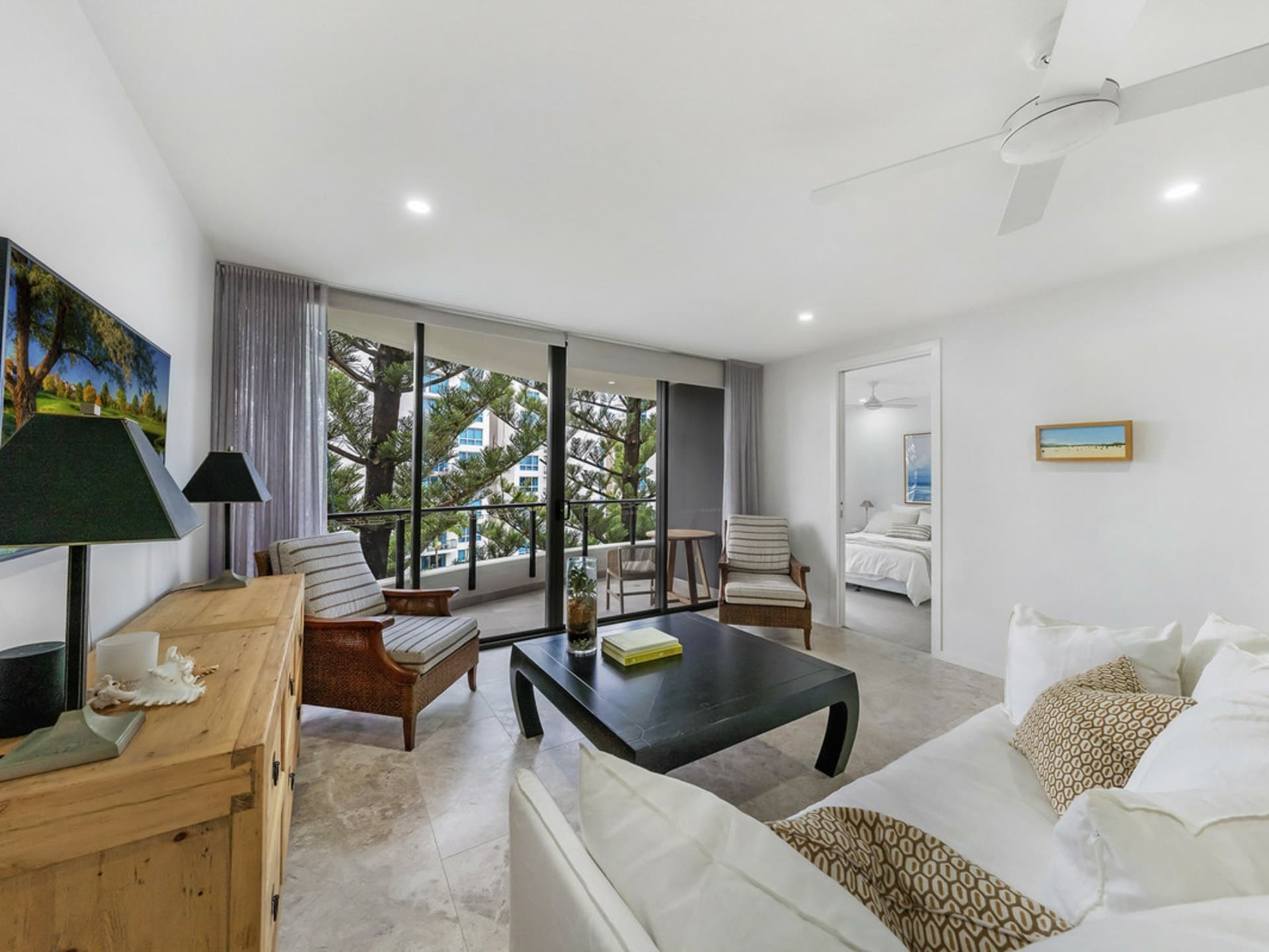 502/95 Old Burleigh Road Broadbeach QLD, Broadbeach - Thumbnail 4