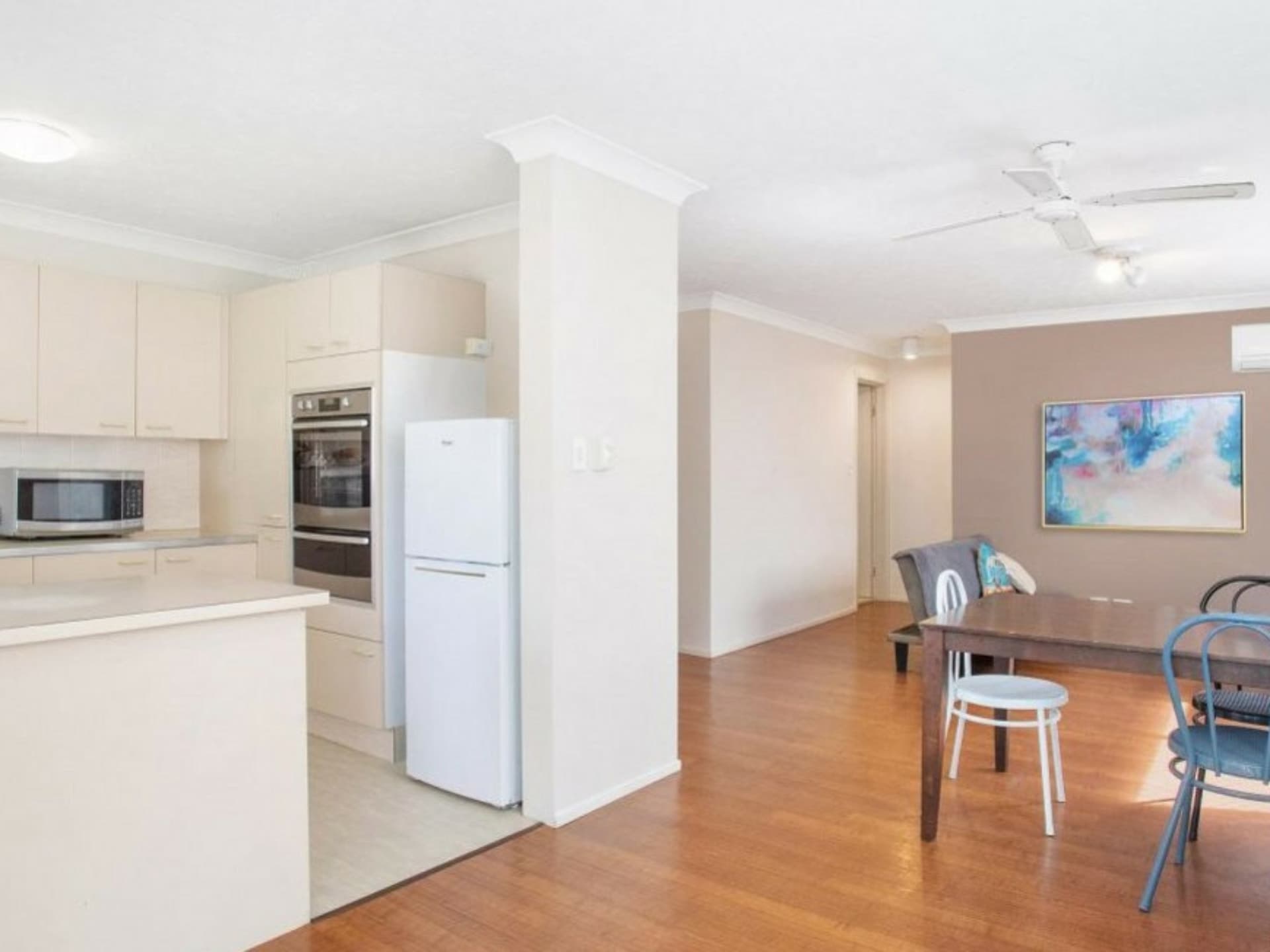 1/41 Australia Avenue Broadbeach QLD, Broadbeach - Thumbnail 3
