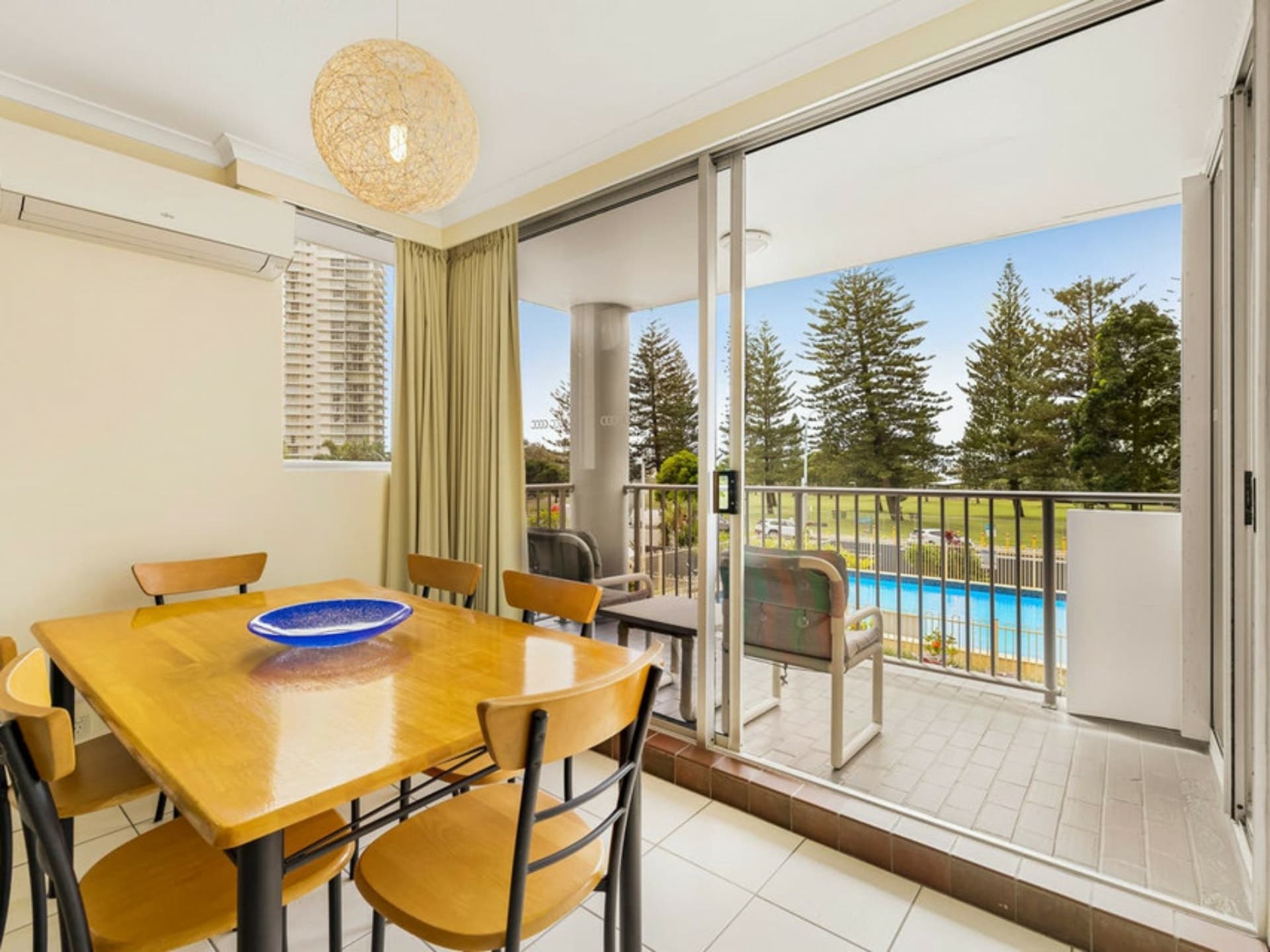 5/155 Old Burleigh Road Broadbeach QLD, Broadbeach - Image 1