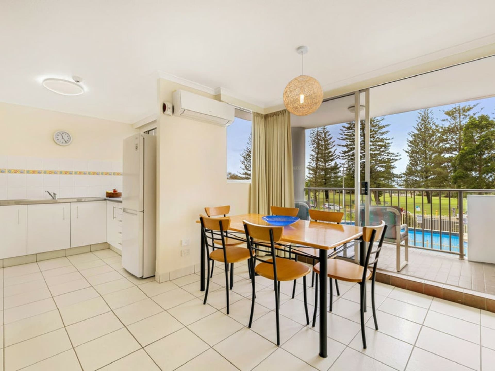 5/155 Old Burleigh Road Broadbeach QLD, Broadbeach - Thumbnail 3