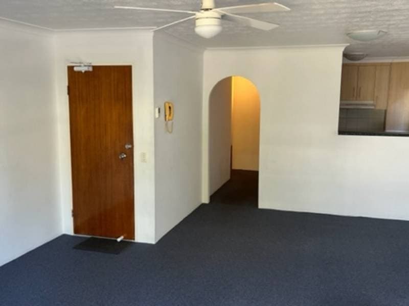 4/25 Armrick Avenue Broadbeach QLD, Broadbeach - Thumbnail 5