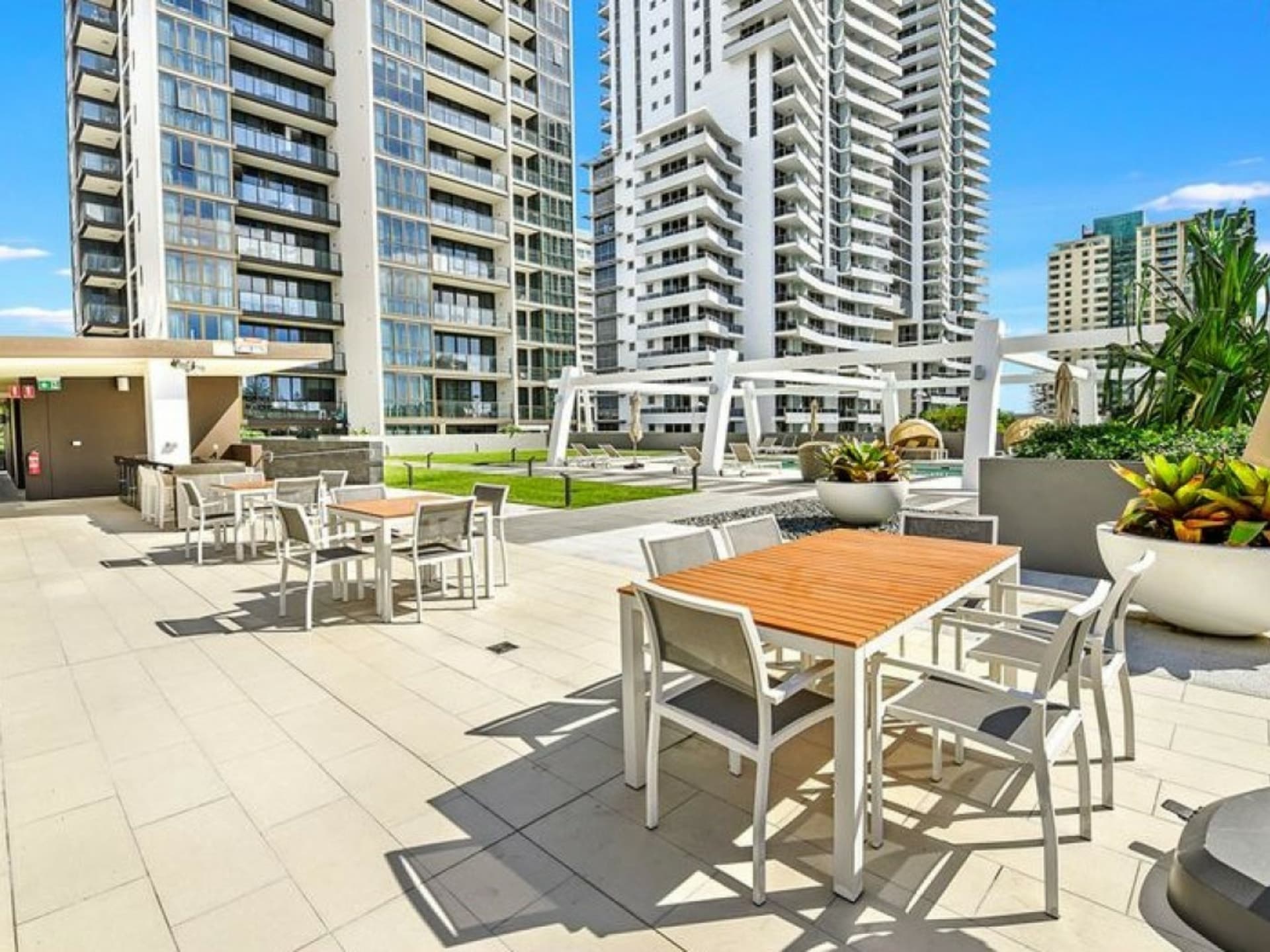 1602/2663 Gold Coast Highway Broadbeach QLD, Broadbeach - Thumbnail 7