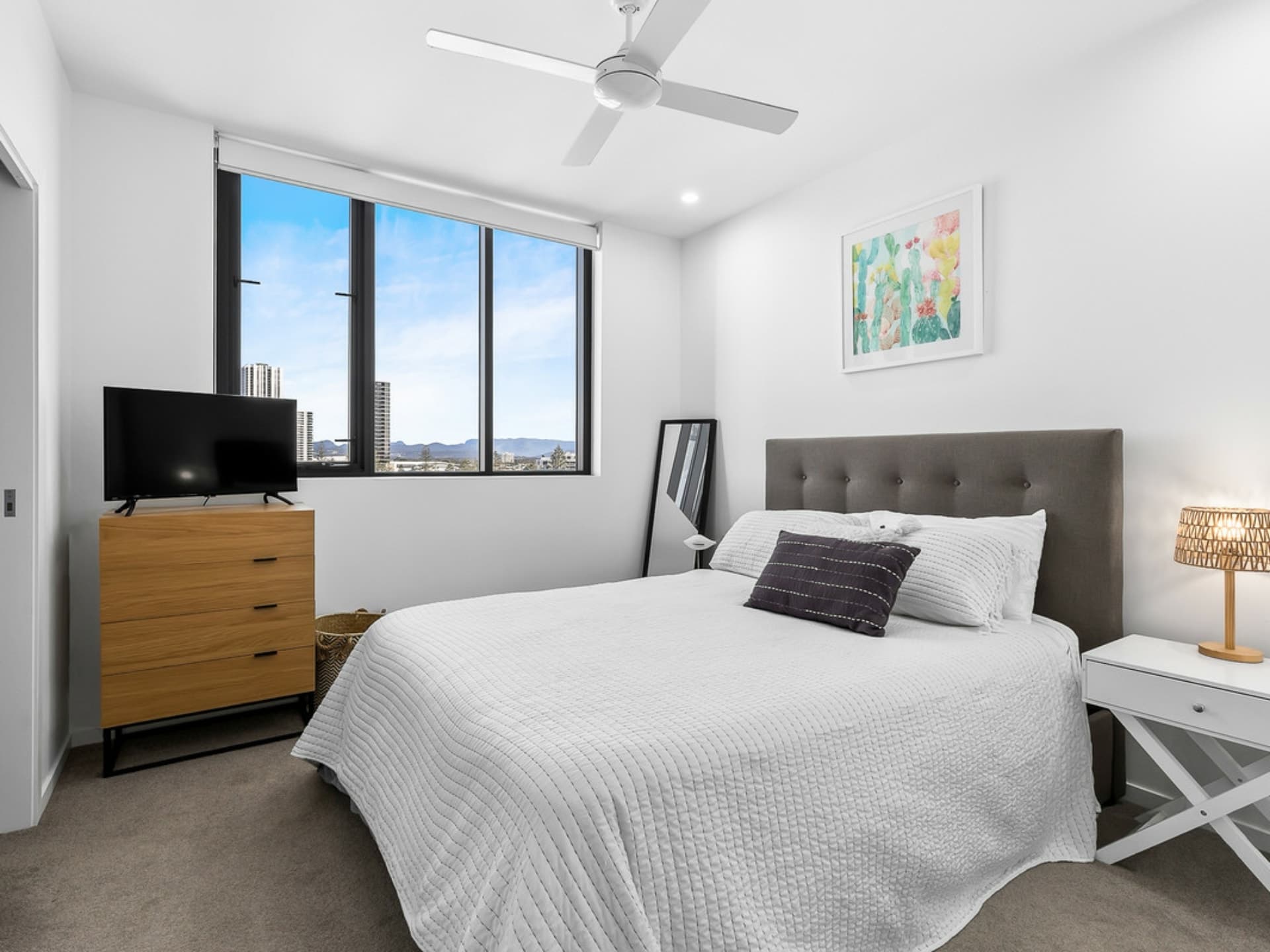 704/95 Old Burleigh Road Broadbeach QLD, Broadbeach - Thumbnail 5