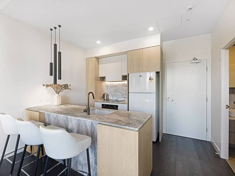 303/185 Old Burleigh Road Broadbeach QLD, Broadbeach - Thumbnail 3