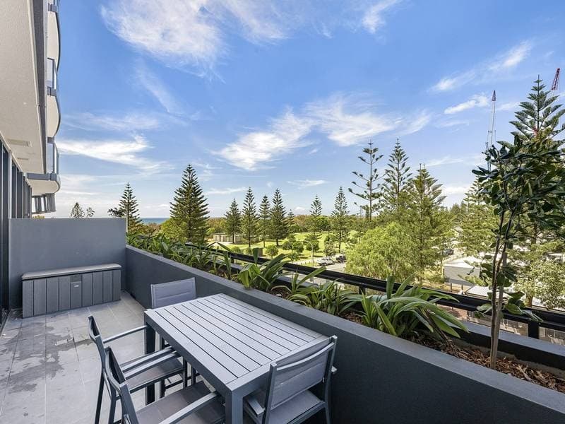 303/185 Old Burleigh Road Broadbeach QLD, Broadbeach - Thumbnail 8