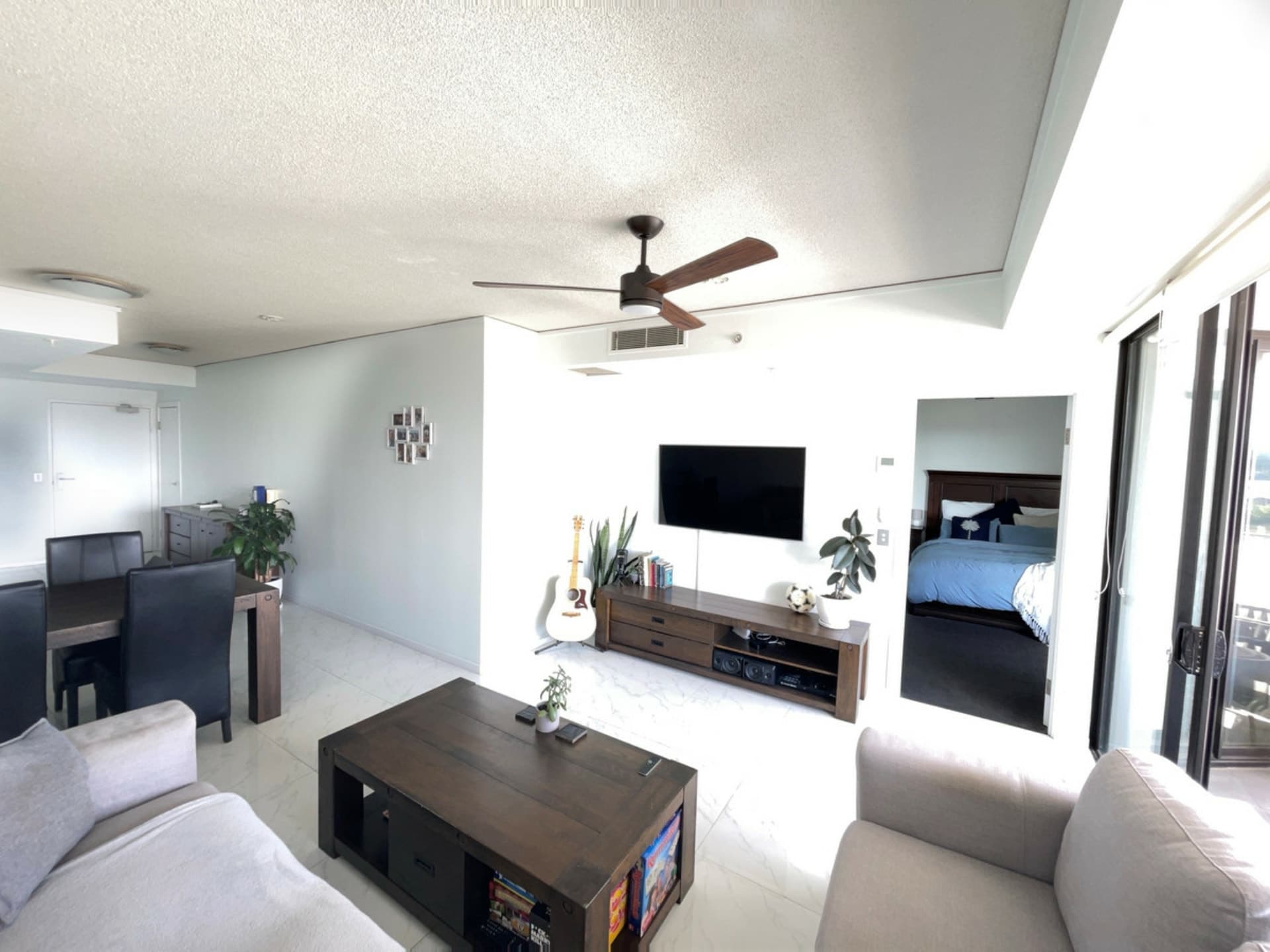 609/22 Surf Parade Broadbeach QLD, Broadbeach - Thumbnail 4