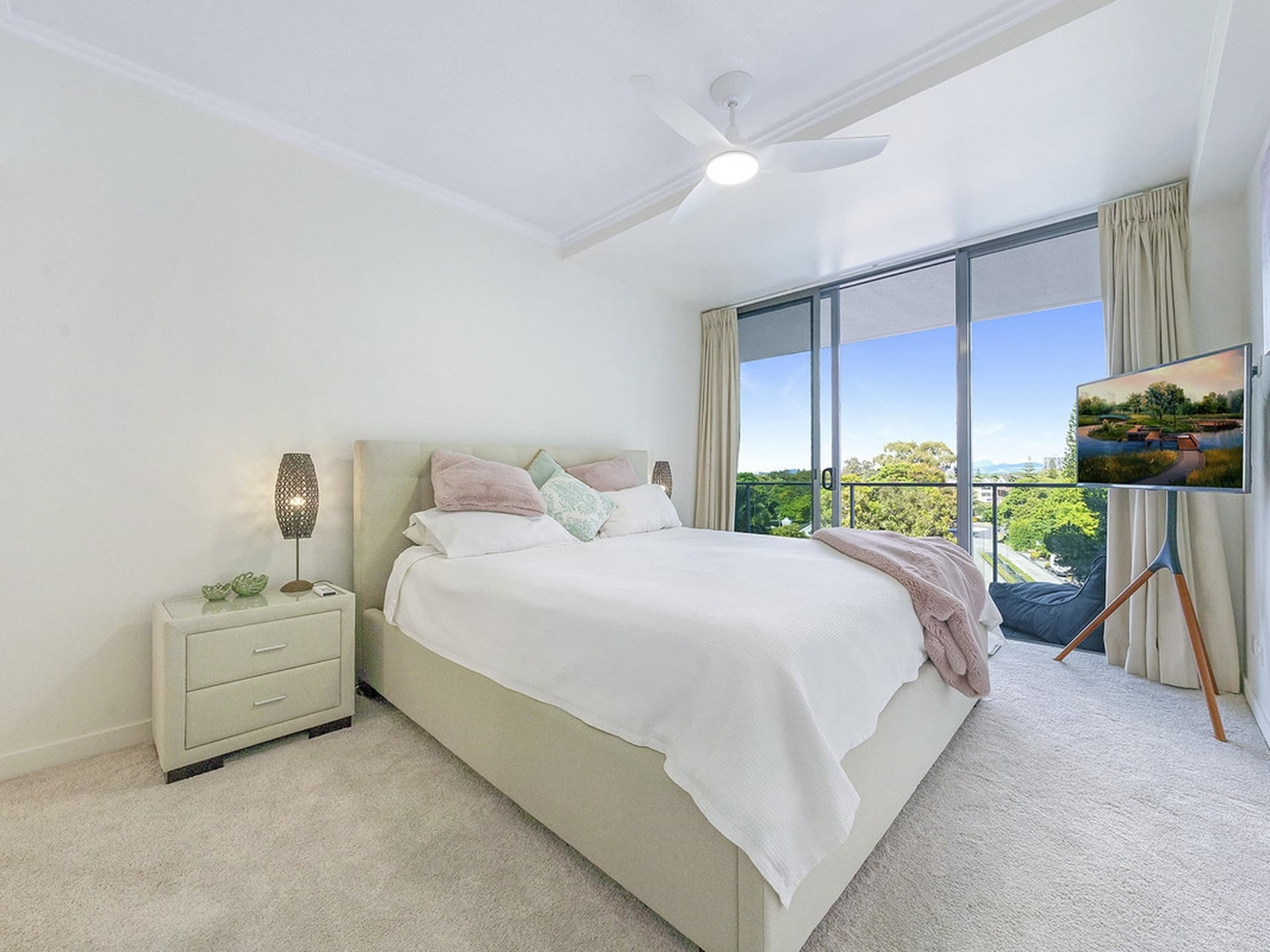 2313/33 T E Peters Drive Broadbeach Waters QLD, Broadbeach Waters - Thumbnail 8