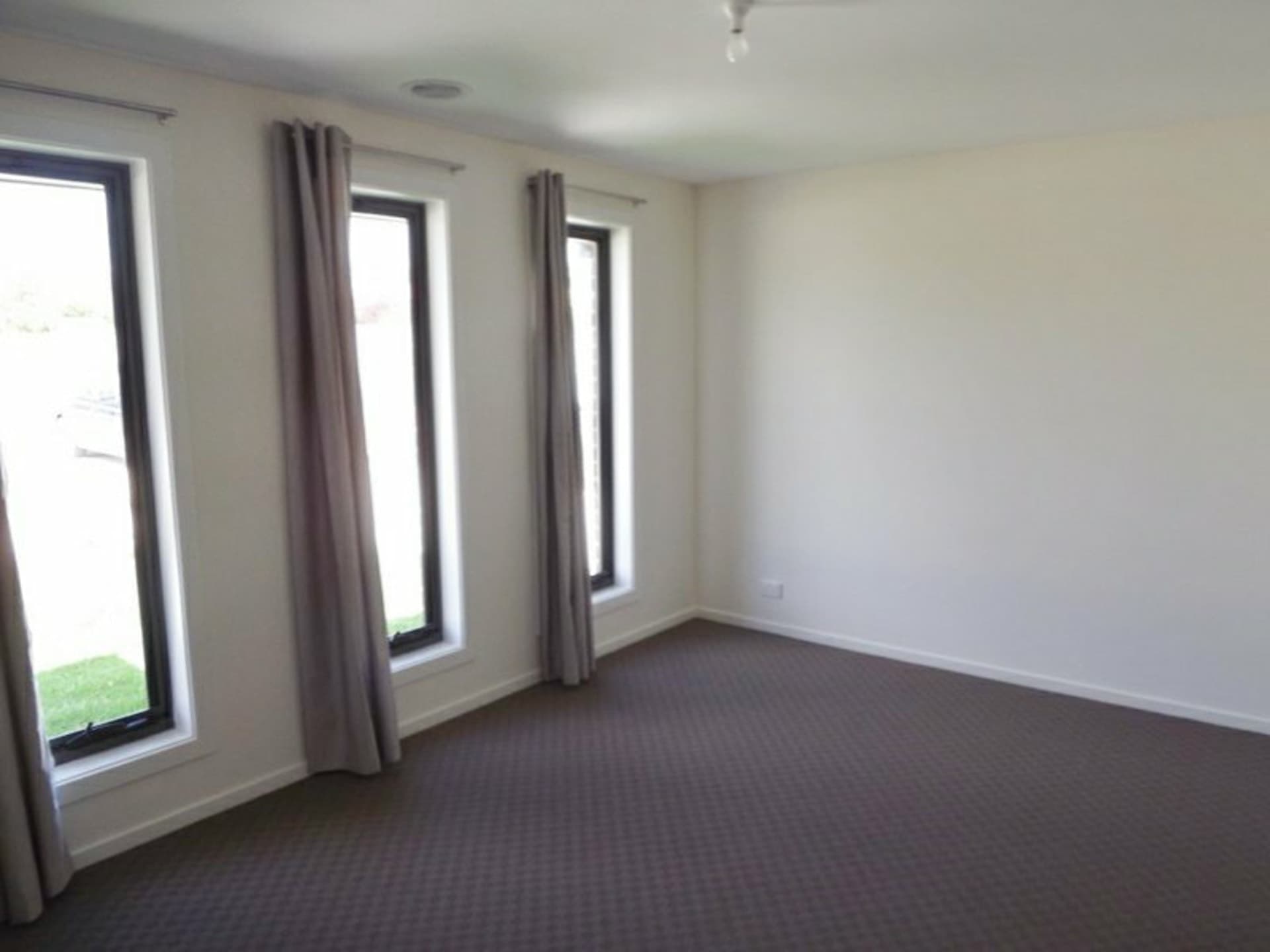 1/33 Ferguson Street Broadford VIC, Broadford - Thumbnail 4